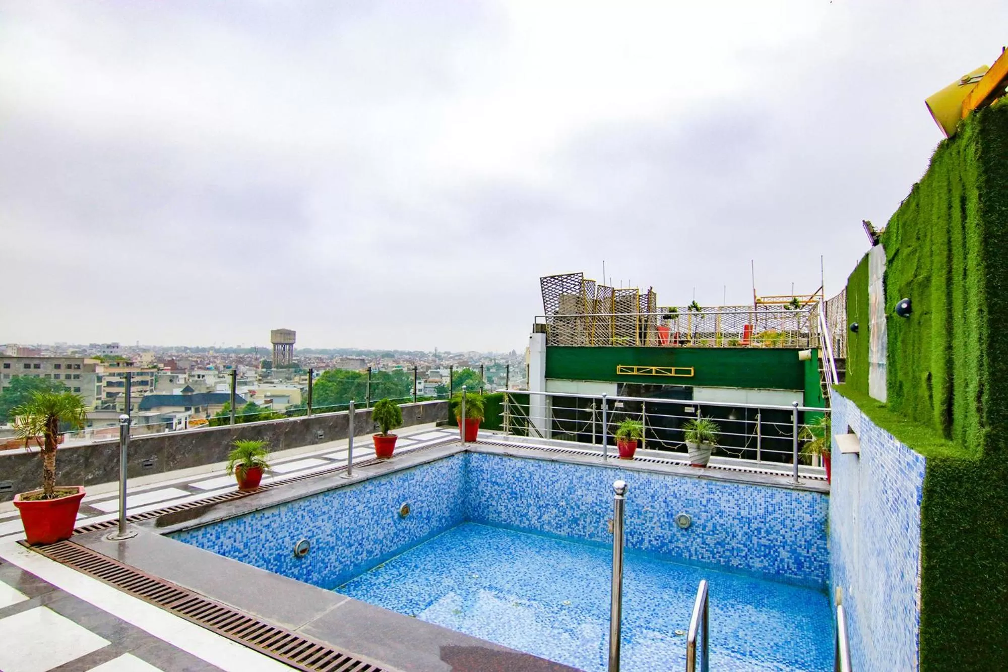 Swimming Pool in FabHotel Sallow Grand