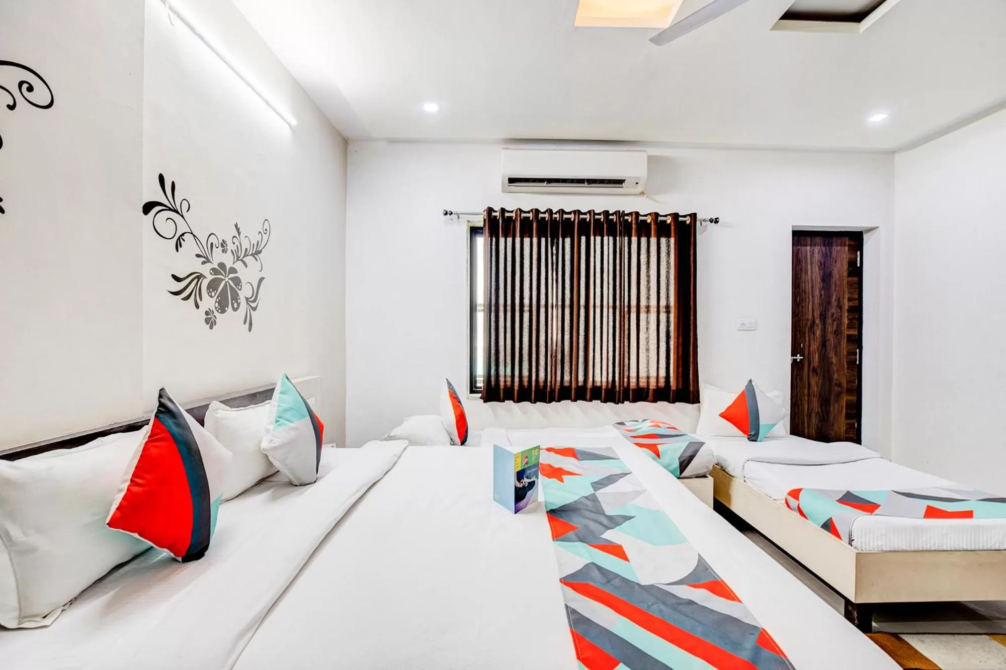 Bedroom in FabHotel Himanshi