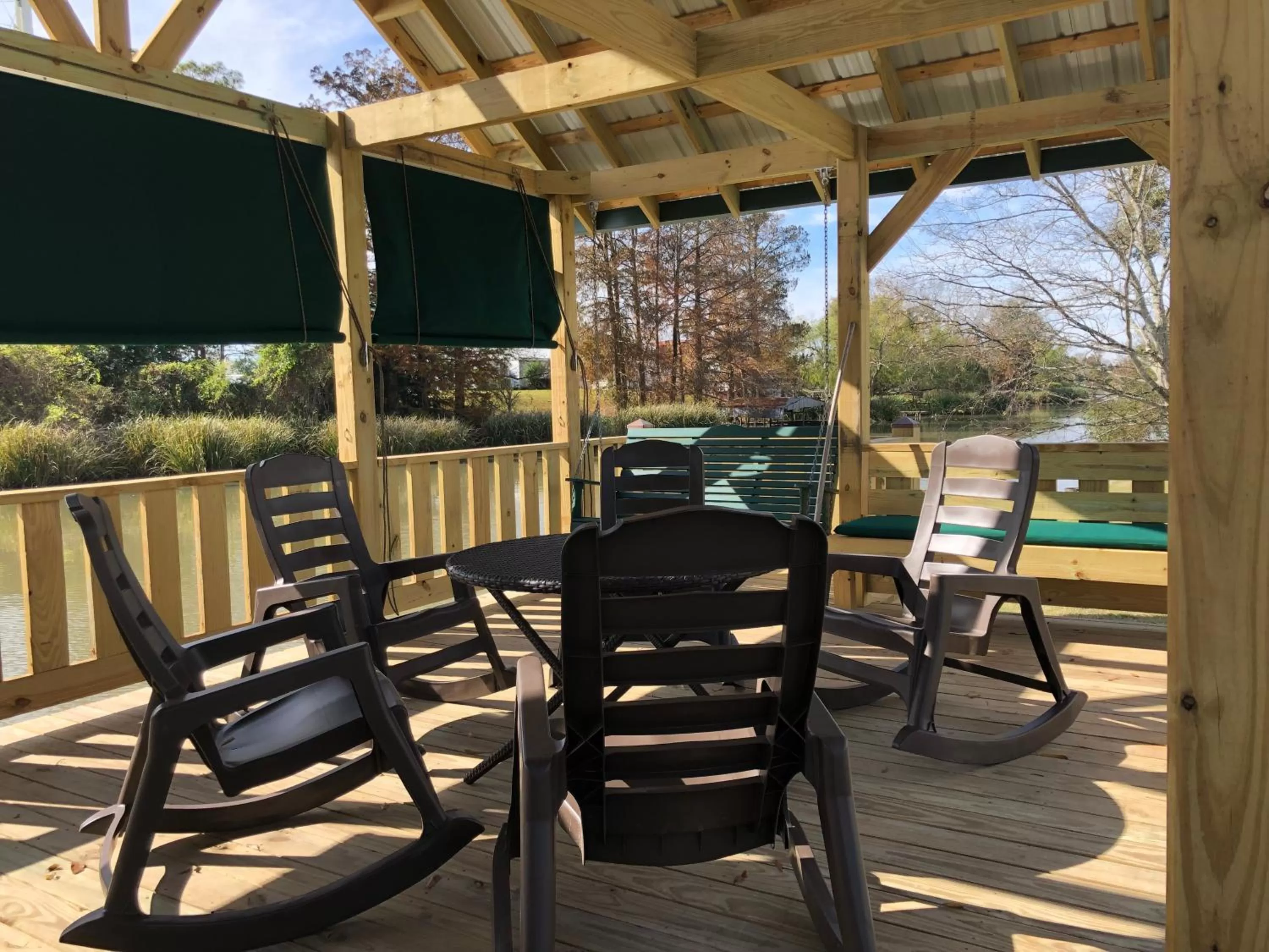 Garden in A Chateau on the Bayou Bed & Breakfast