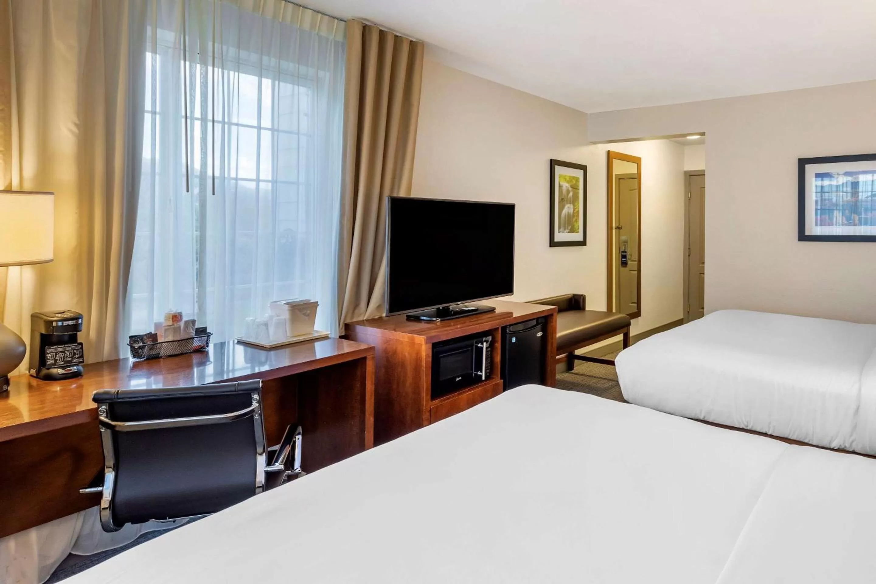 Bedroom, Bed in Comfort Inn & Suites Carbondale on the Roaring Fork