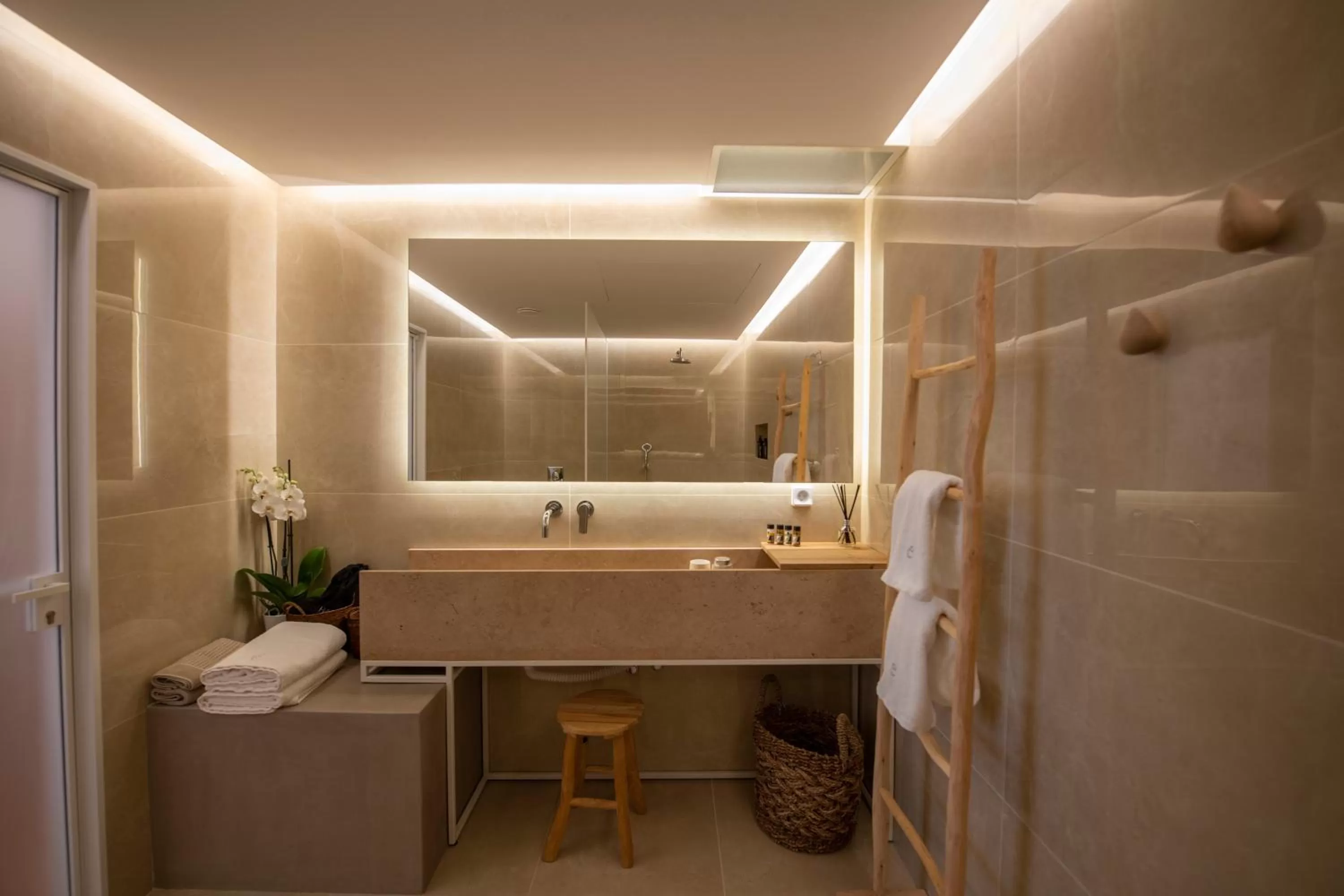 Bathroom in Elena Hotel Mykonos