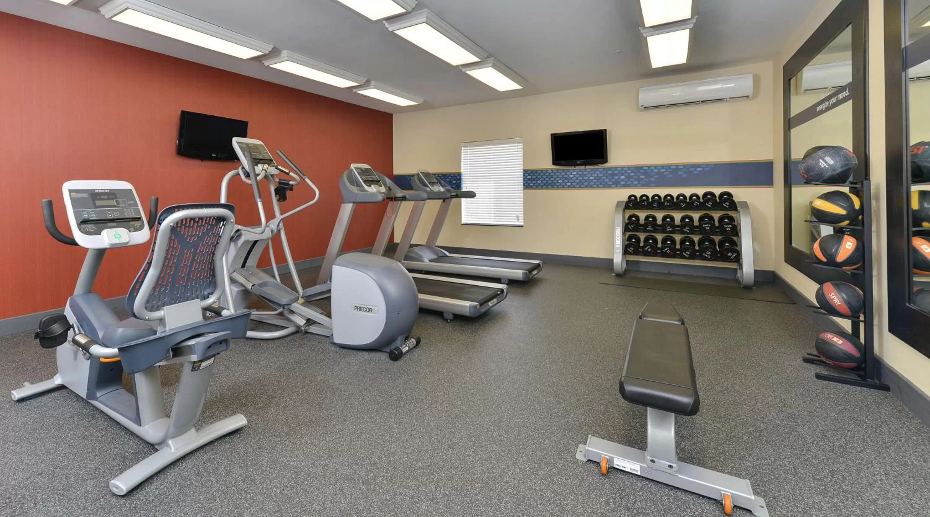 Fitness centre/facilities in Hampton Inn Ottumwa