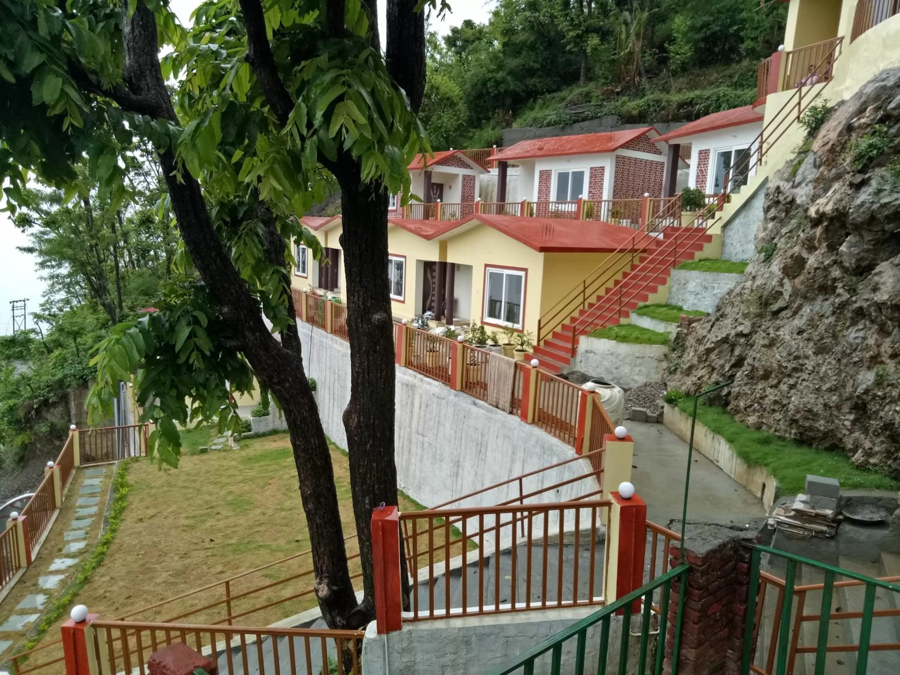 Neighbourhood in Kyarki Resort