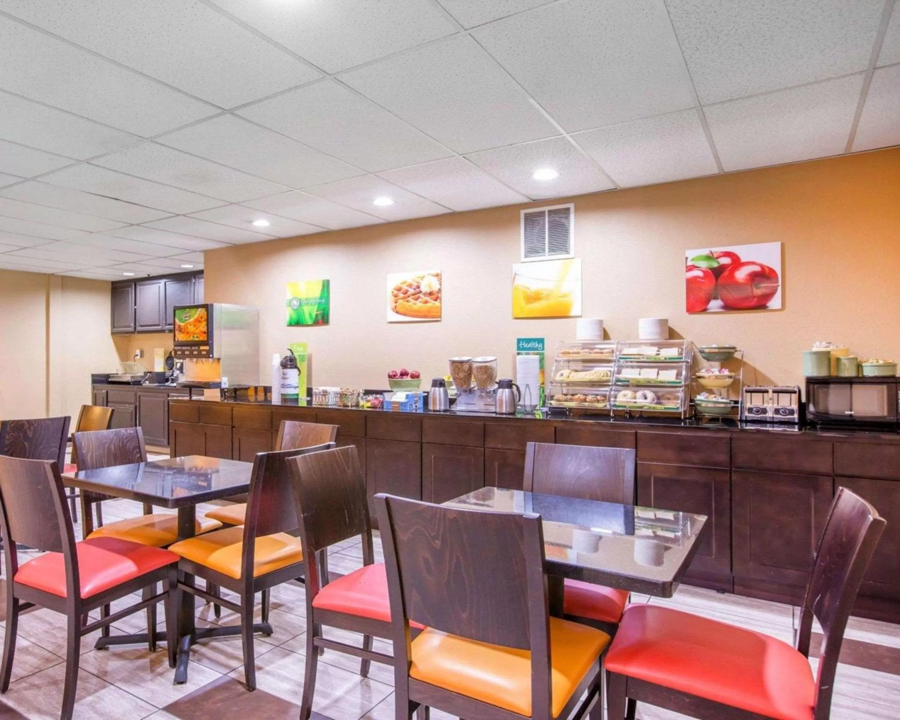 Restaurant/places to eat in Quality Inn near Mammoth Mountain Ski Resort