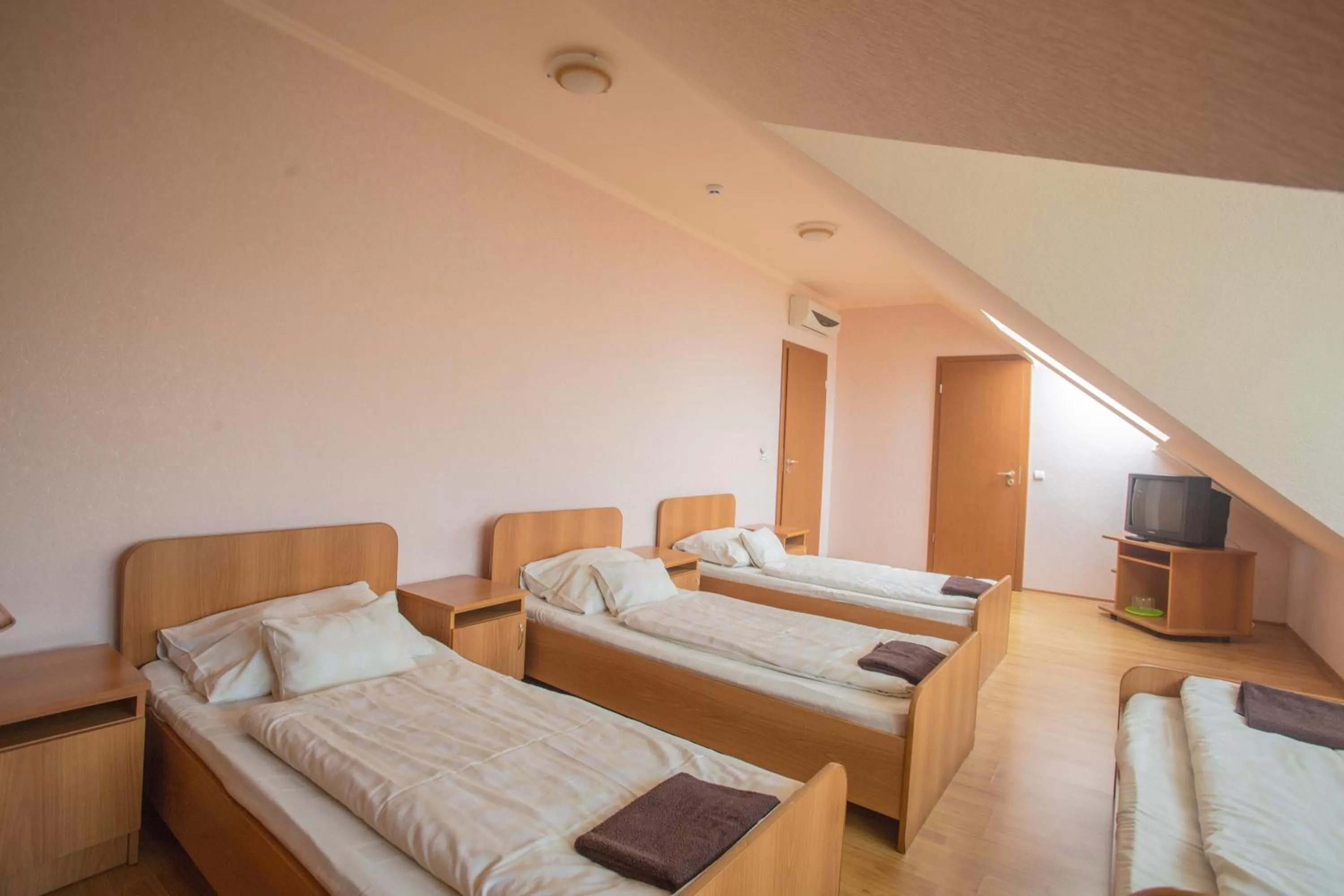 Other, Bed in Praktik Hotel & Restaurant