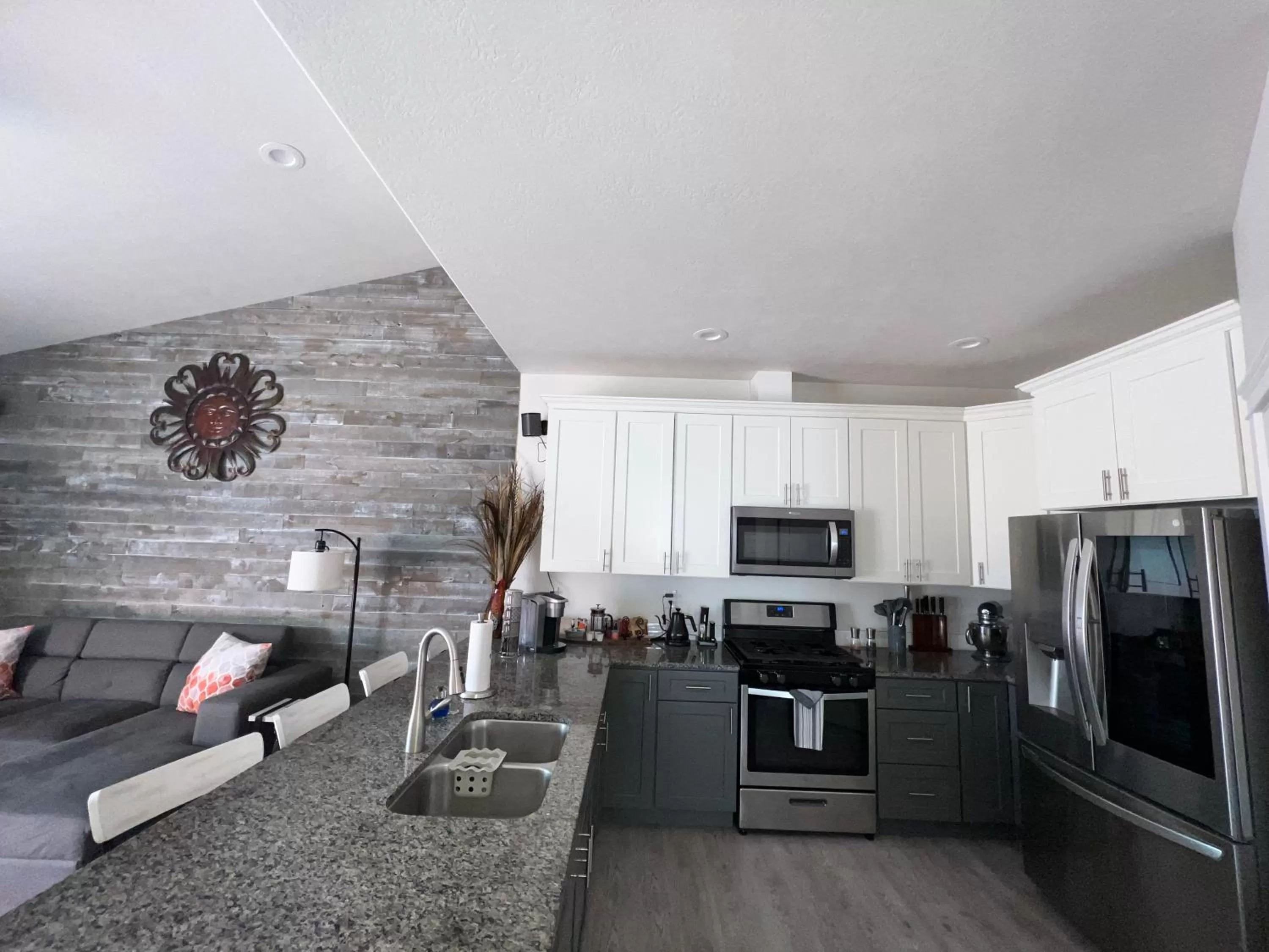 Seating Area in TJ Rancher - West Side Twin Falls