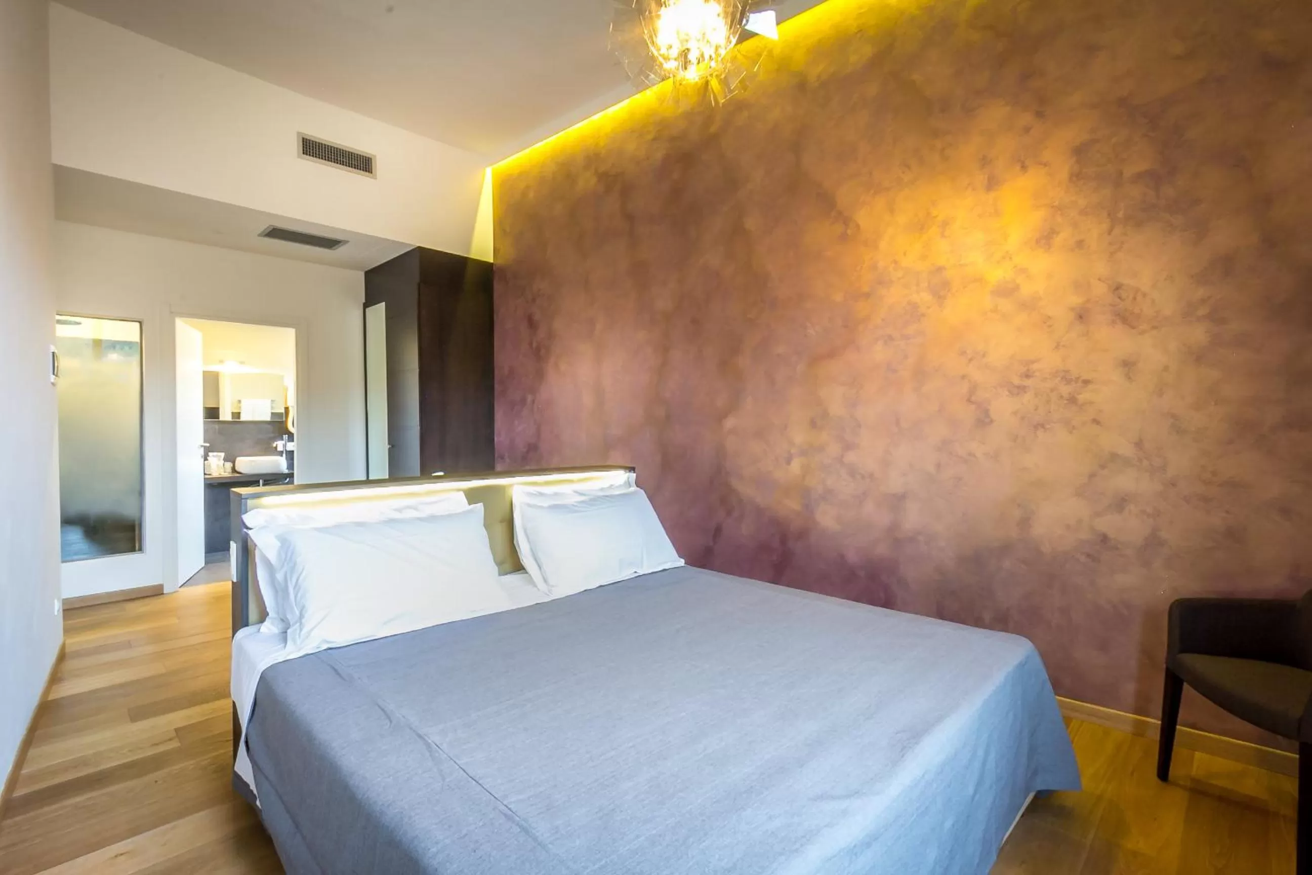 Bedroom, Bed in Hotel La Scaletta al Ponte Vecchio