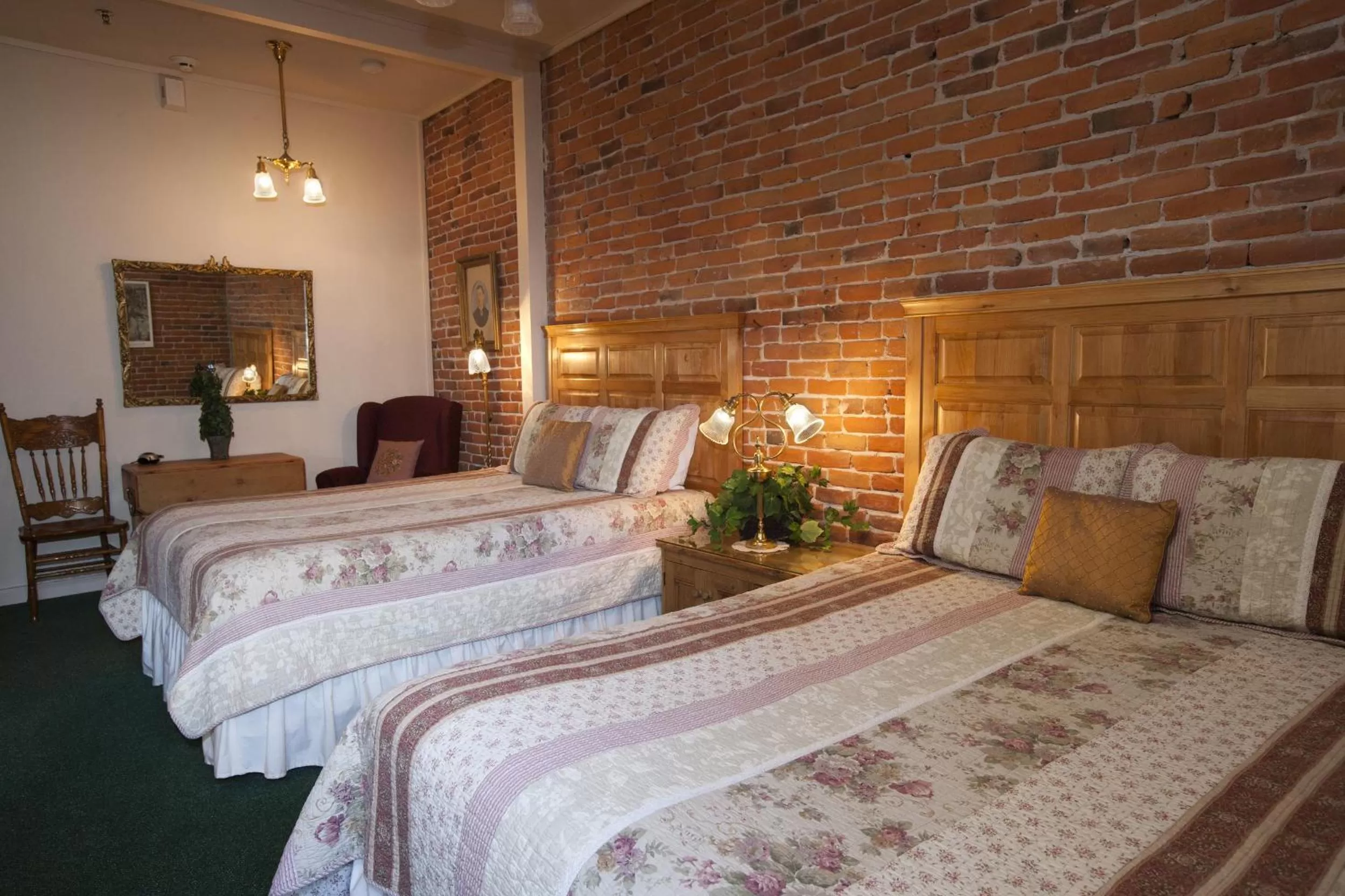 Ground Floor Suite (Pet Friendly) in The Bishop Hotel