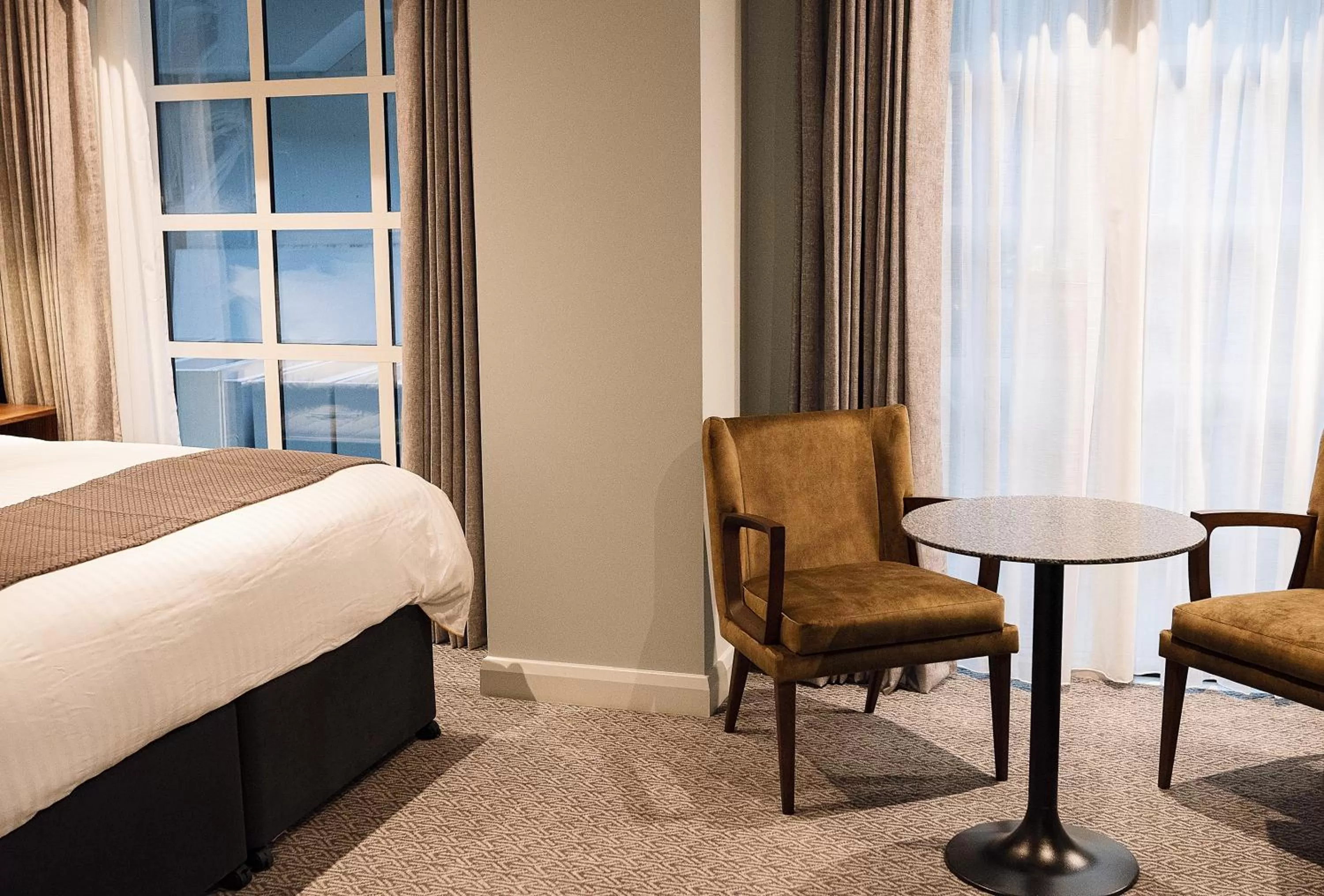 Bedroom, Bed in Telegraph Hotel - Coventry