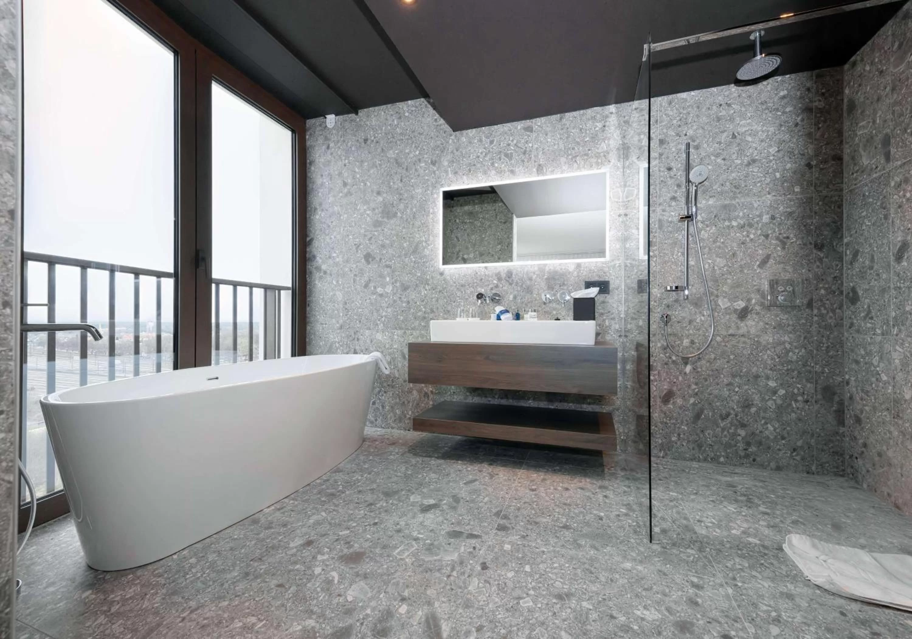 Bathroom, Bed in Radisson Blu Hotel, Bruges