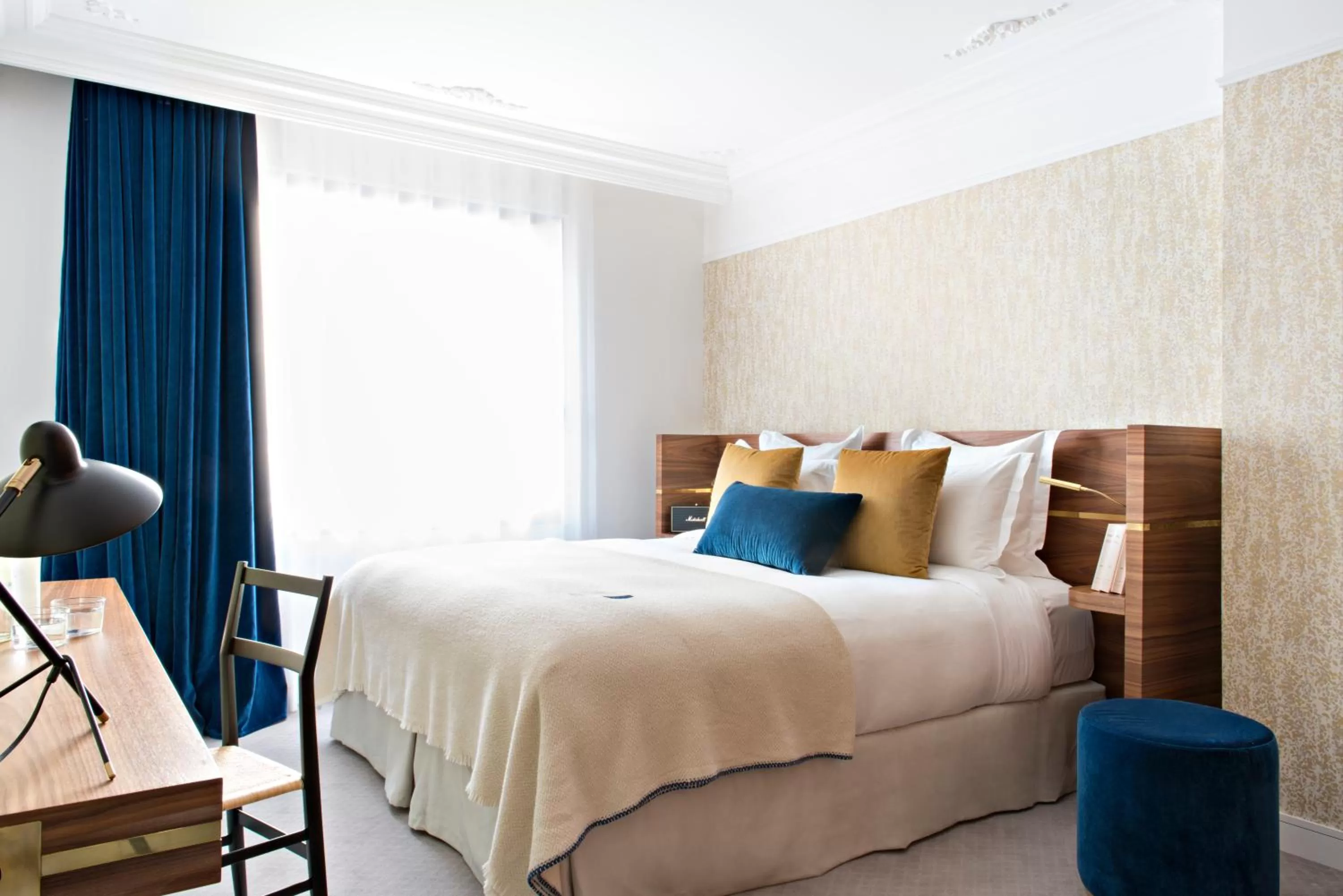 Bed in Hotel Parister Piscine & Spa