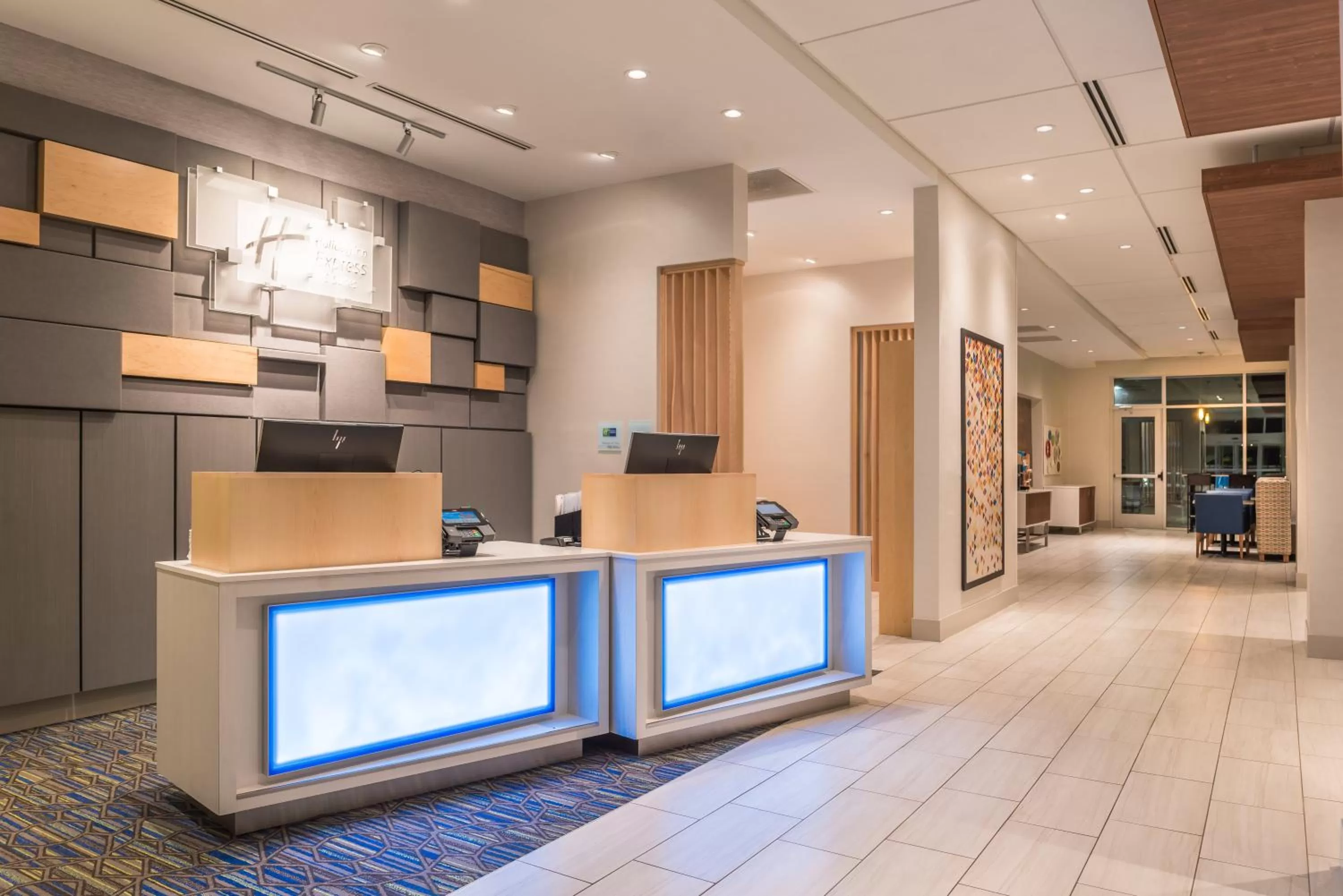Lobby or reception in Holiday Inn Express & Suites Farmville by IHG
