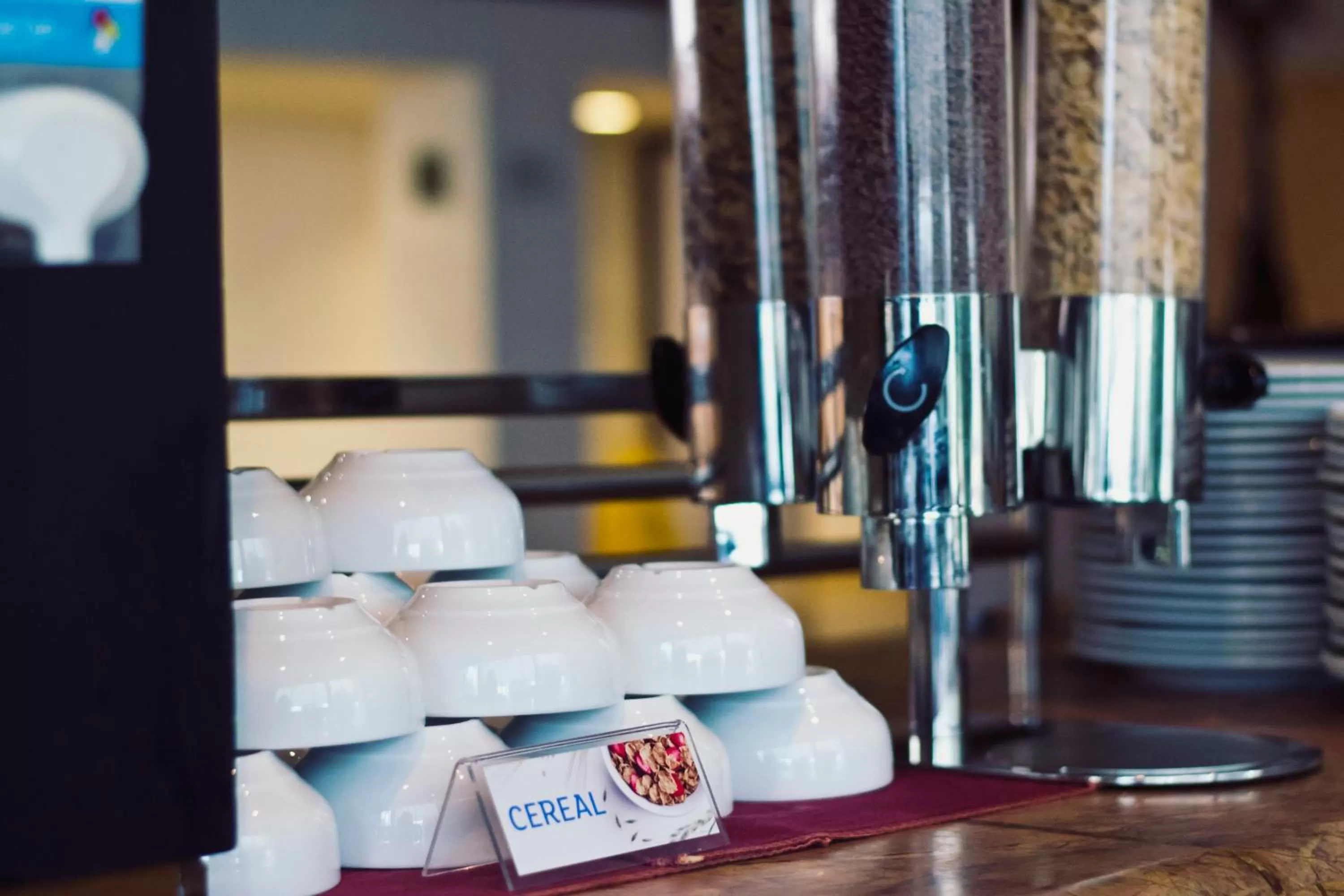 Restaurant/places to eat, Bed in Holiday Inn Express Nuevo Laredo by IHG