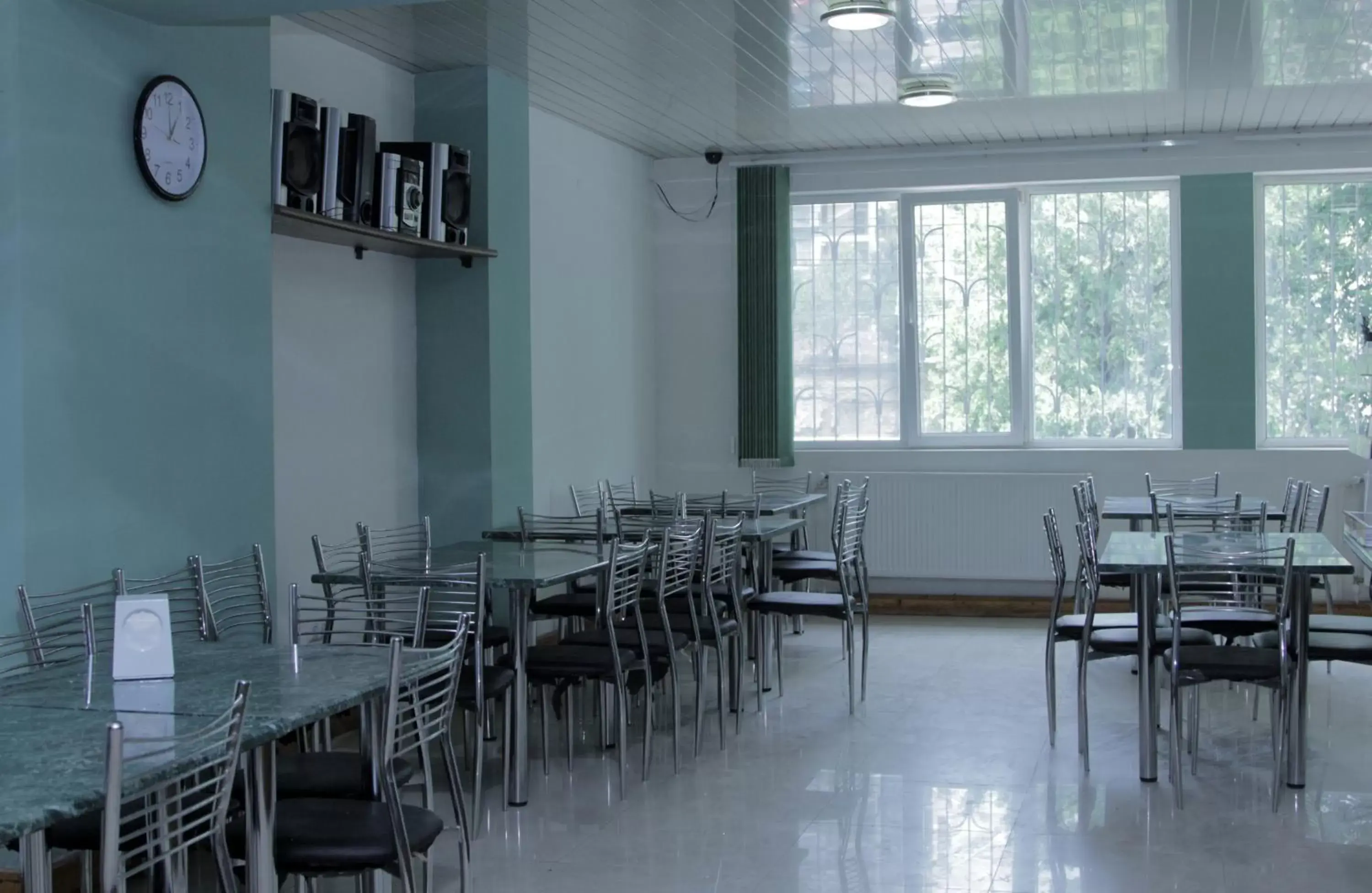 Standard Double Room in Hotel Caucasus Standard Double Room in Hotel Caucasus