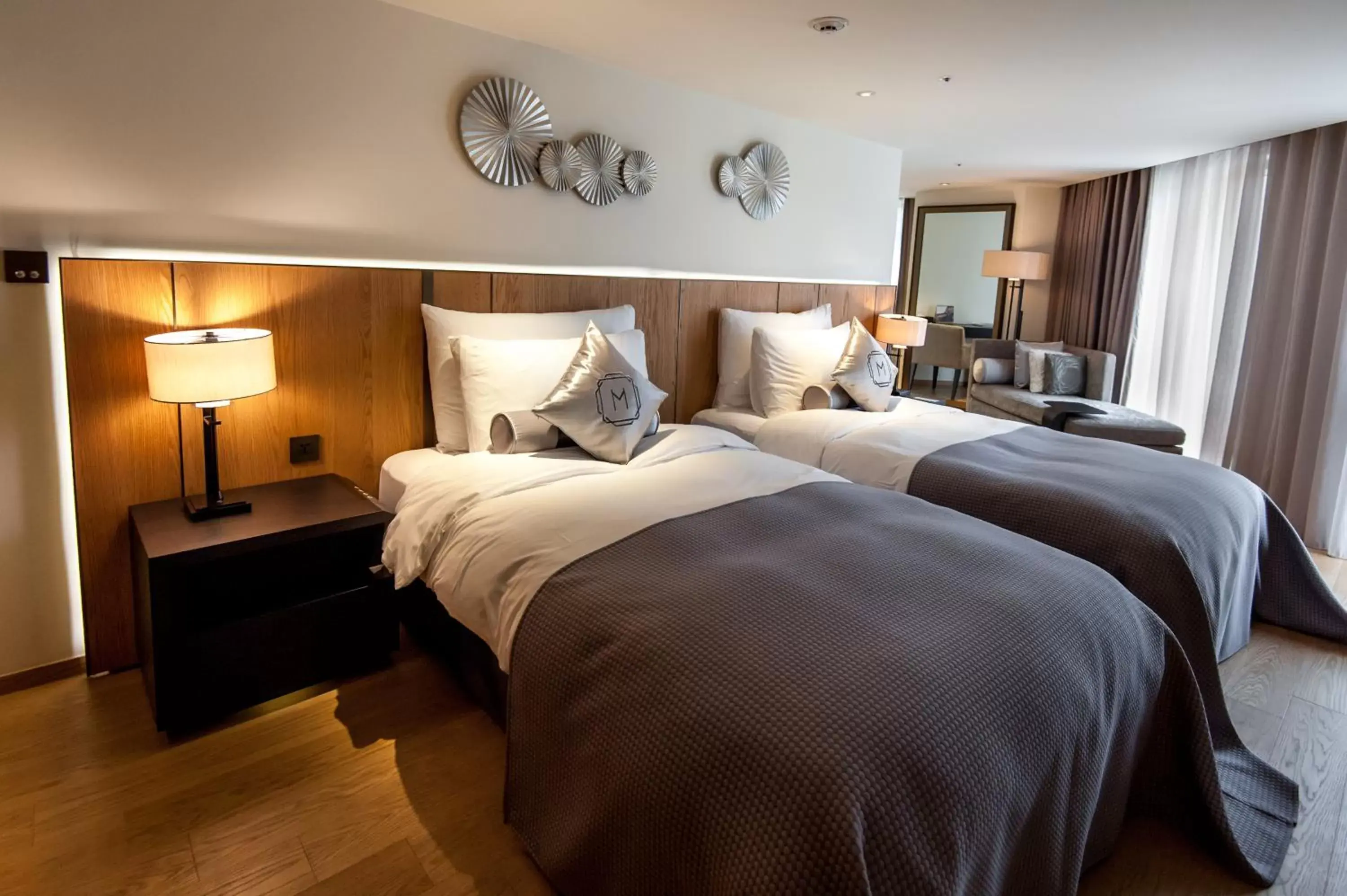 Deluxe Twin Room in Madison Taipei, a Tribute Portfolio Hotel Deluxe Twin Room in Madison Taipei, a Tribute Portfolio Hotel