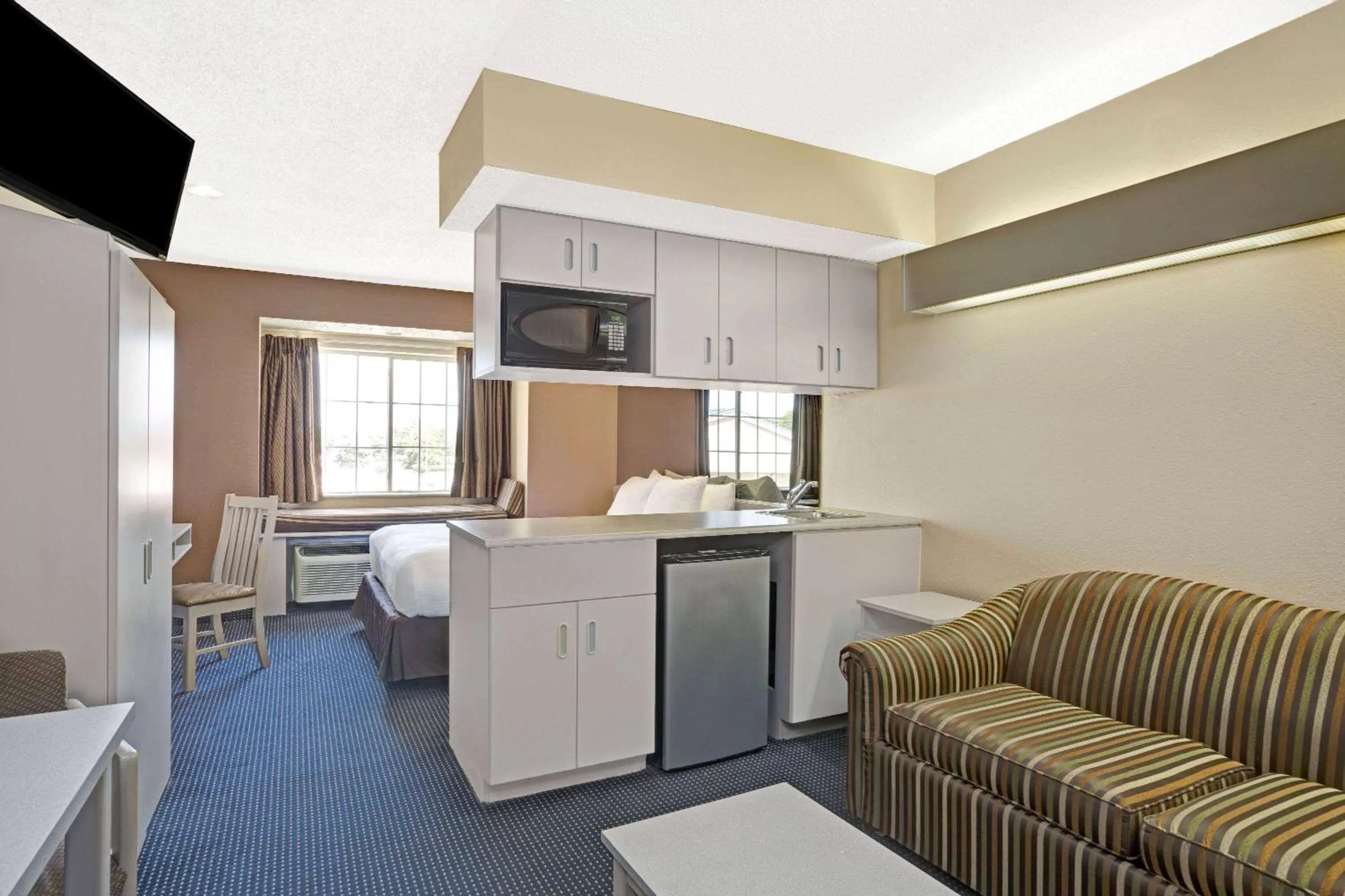 Bed in Microtel Inn & Suites by Wyndham Houston/Webster/Nasa/Clearlake