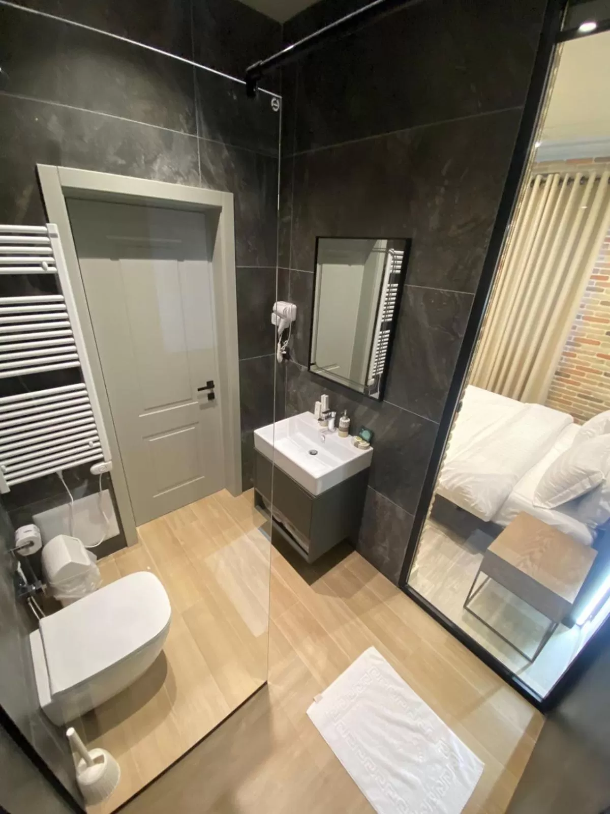 Shower, Bed in Ardenica Boutique Hotel