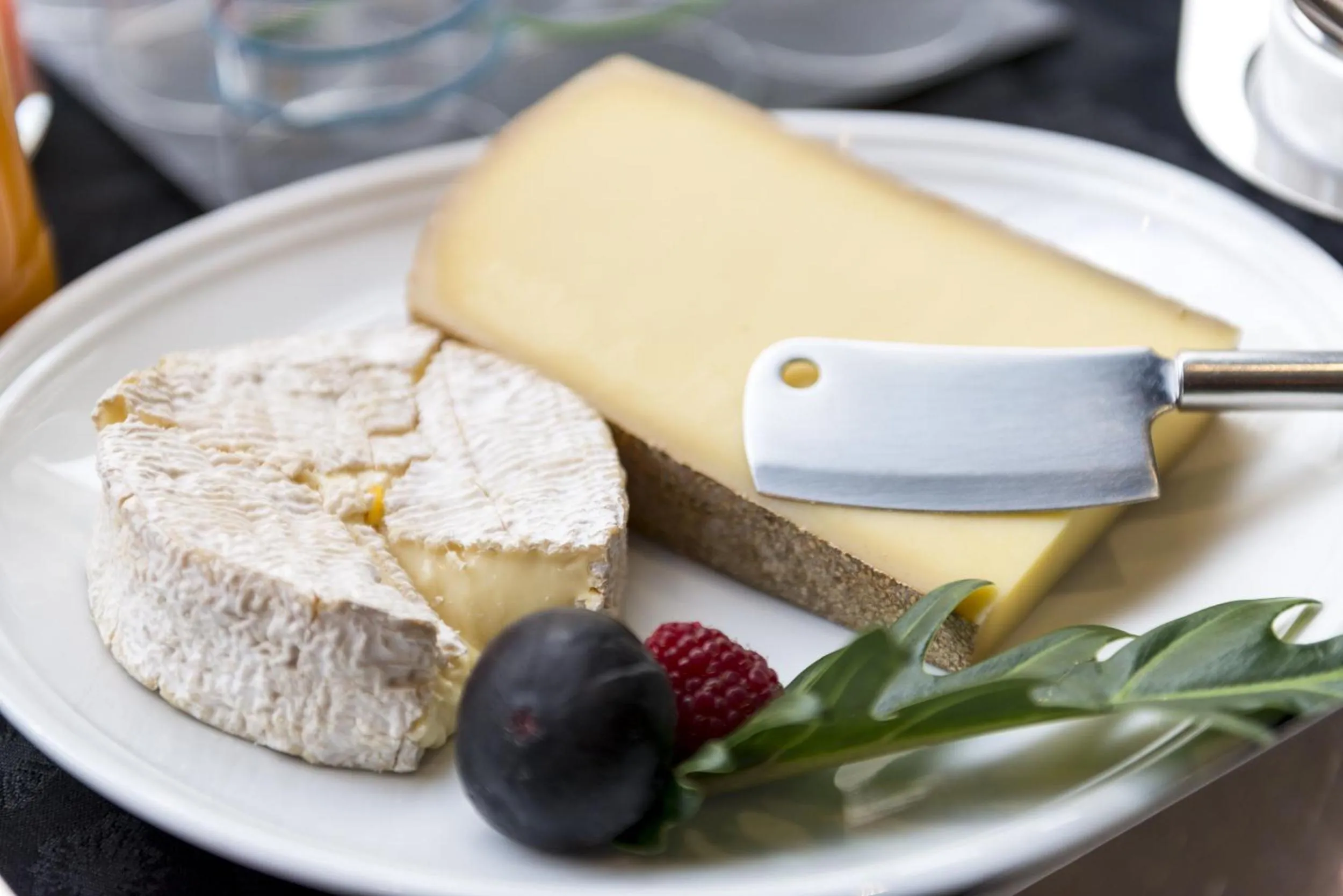 Restaurant/places to eat in Hotel Le Placide Saint-Germain Des Prés