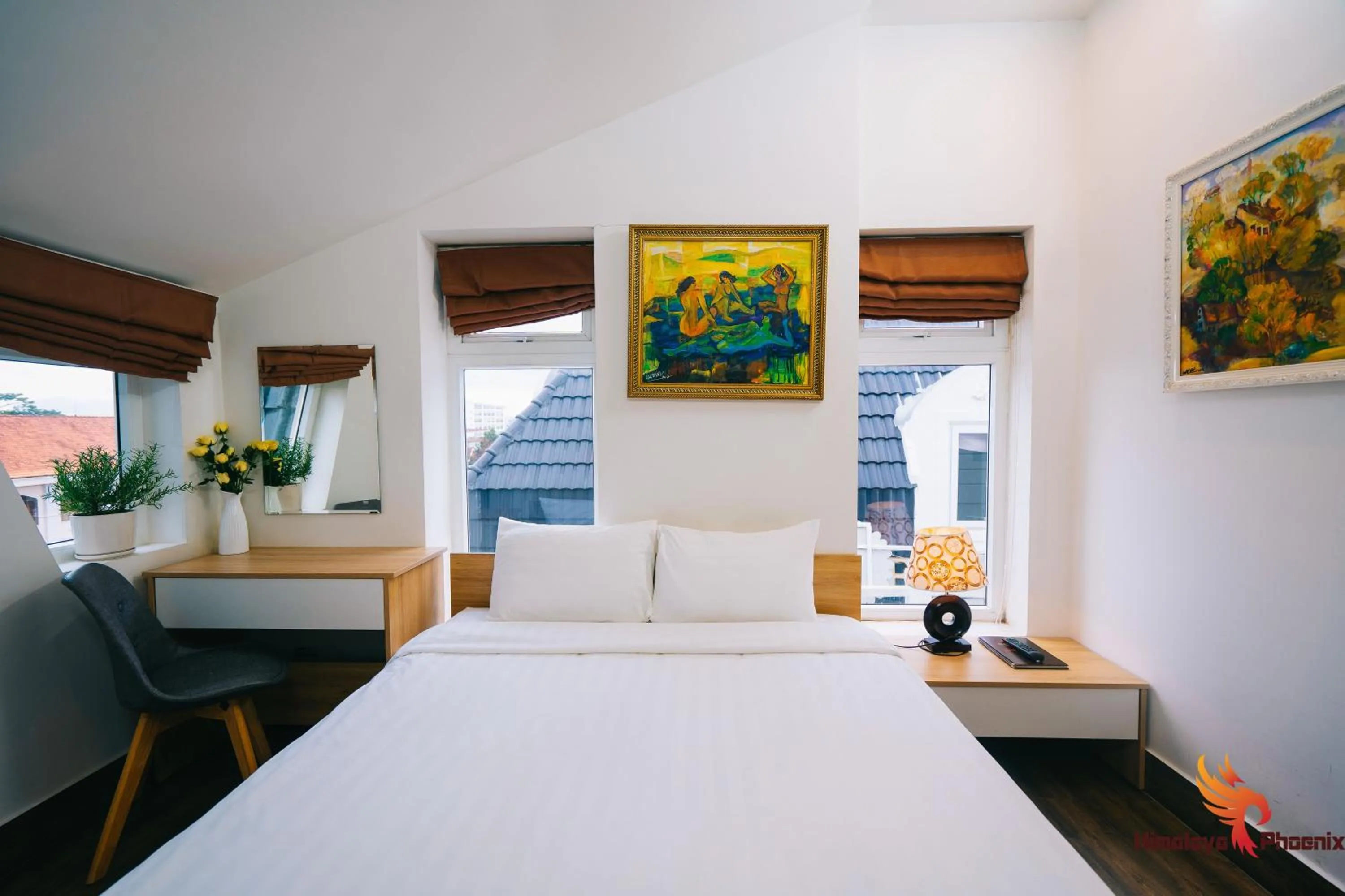 Photo of the whole room, Bed in Himalaya Phoenix Hotel