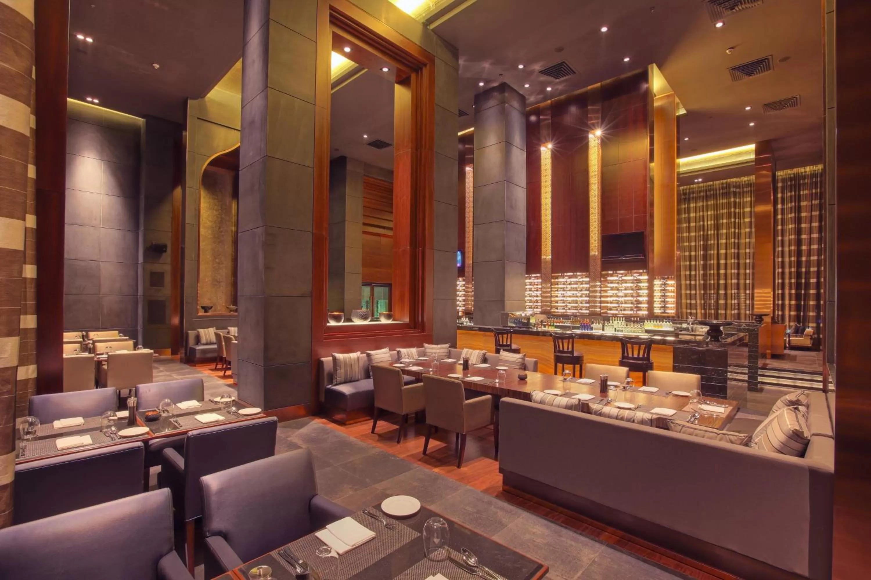 Restaurant/places to eat in JW Marriott Pune