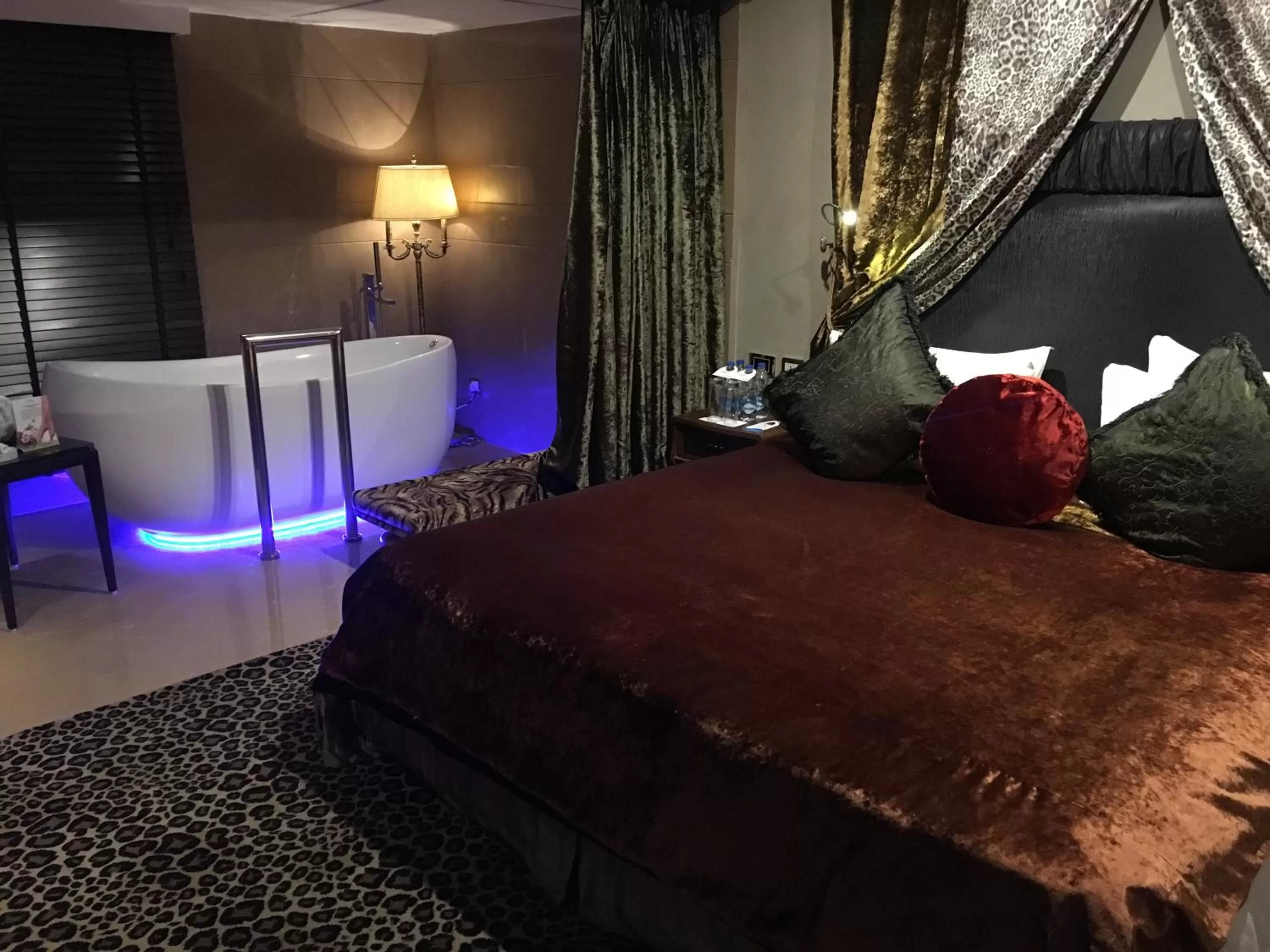 Bedroom, Bed in Radisson Blu Hotel MBD Ludhiana