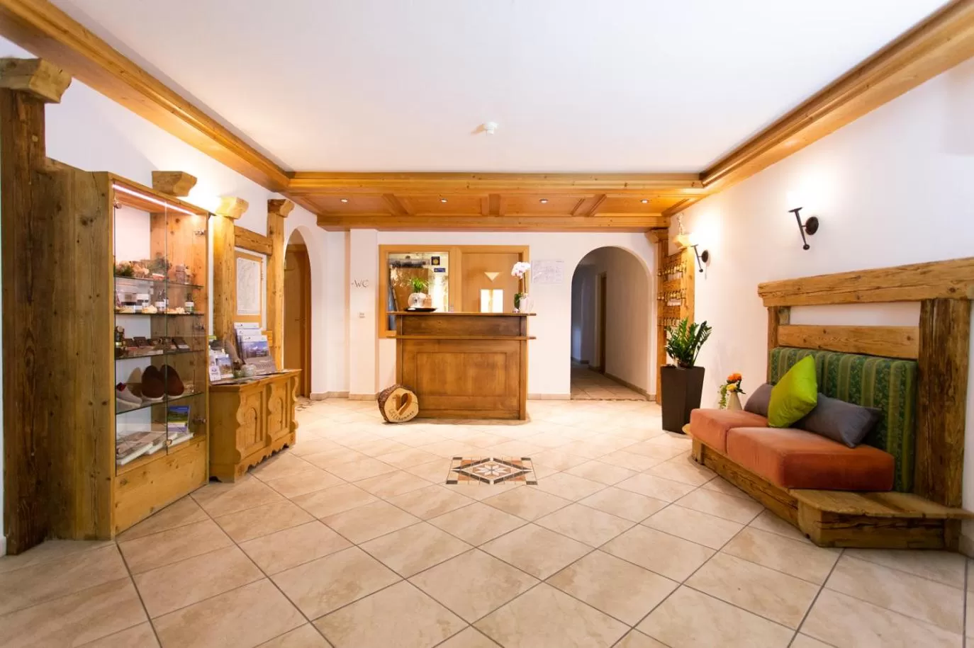 Lobby or reception in Almhotel Bergerhof