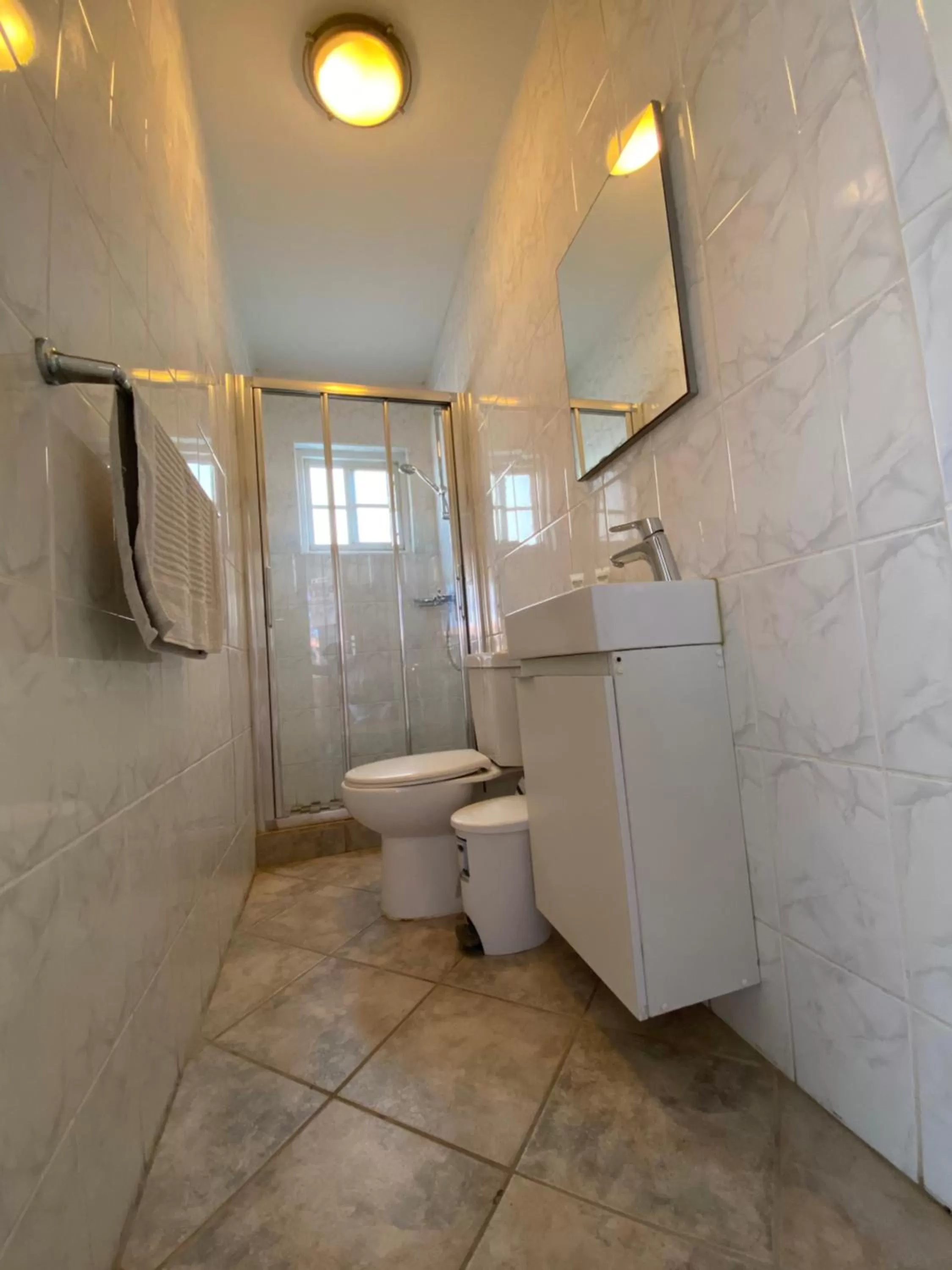 Bathroom in La Felicidad