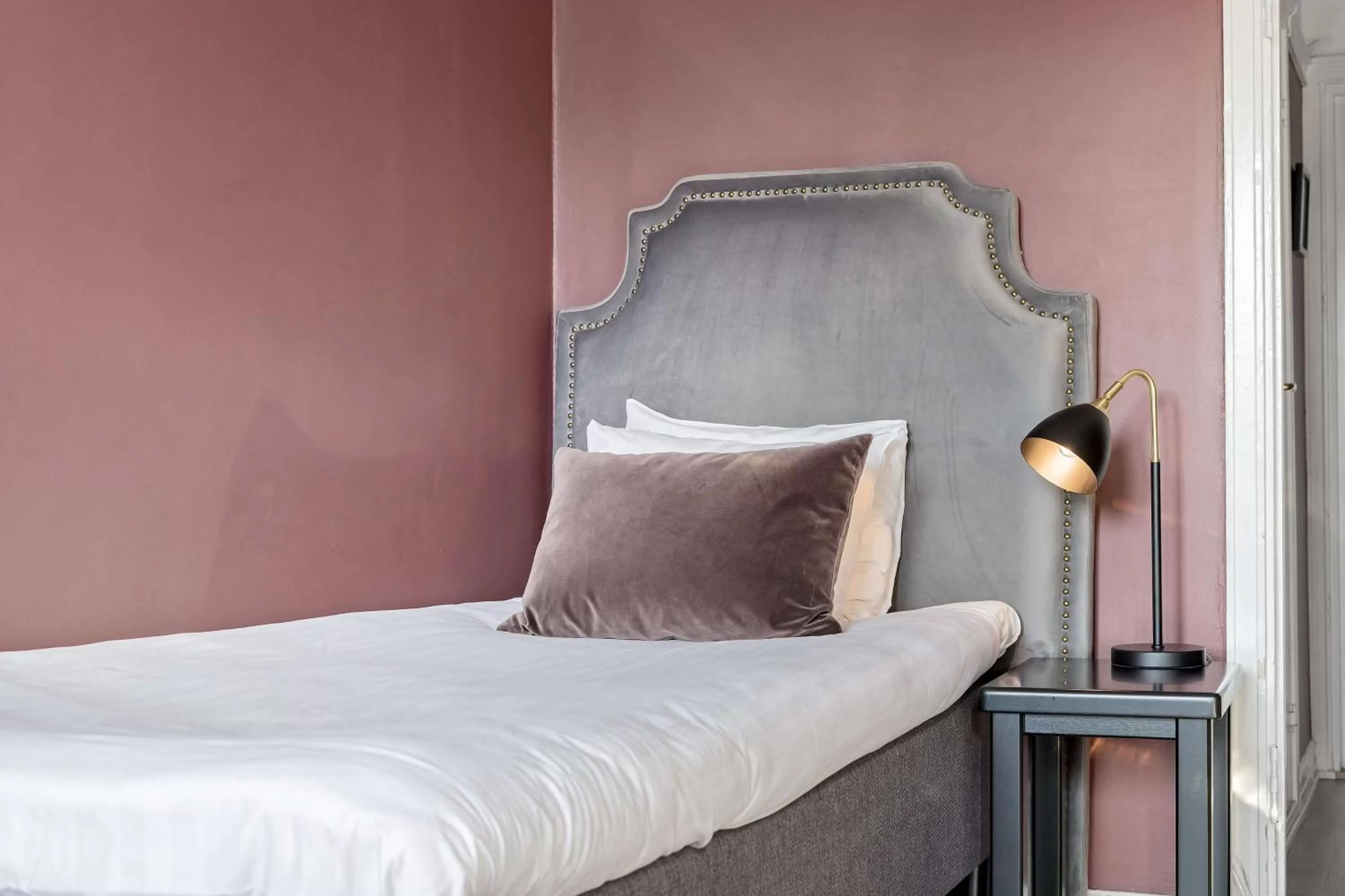 Bedroom, Bed in Centric Hotel