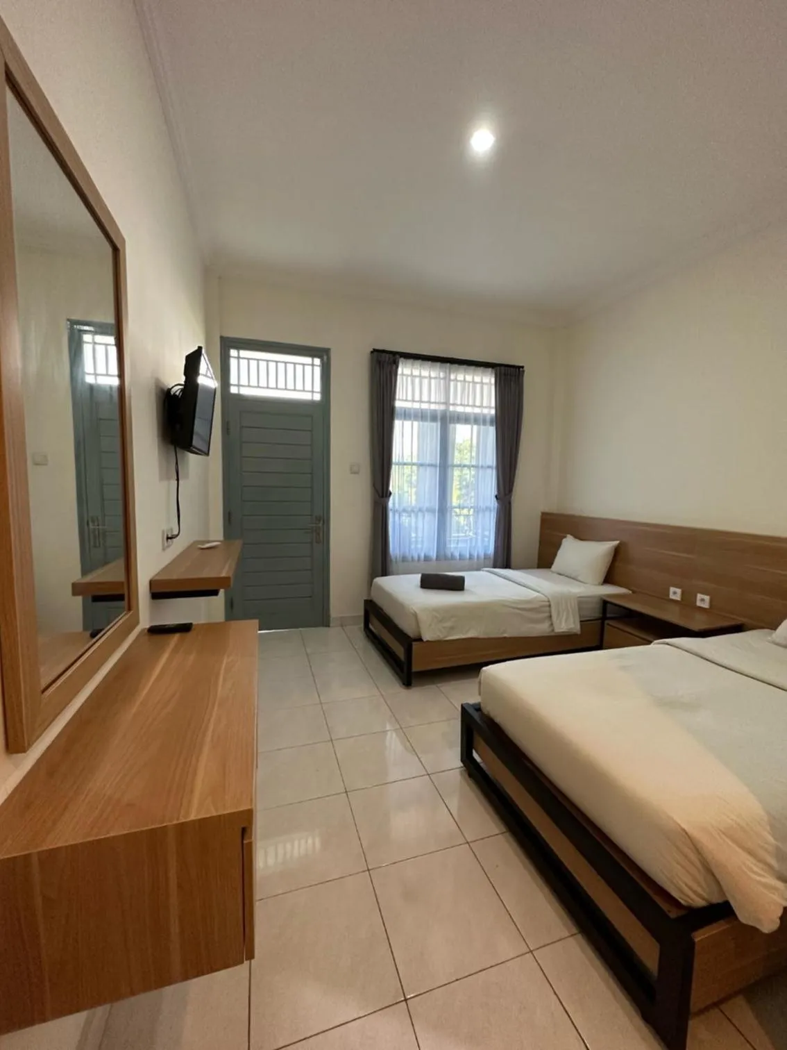 Superior Twin Room in Pondok Anyar Hotel