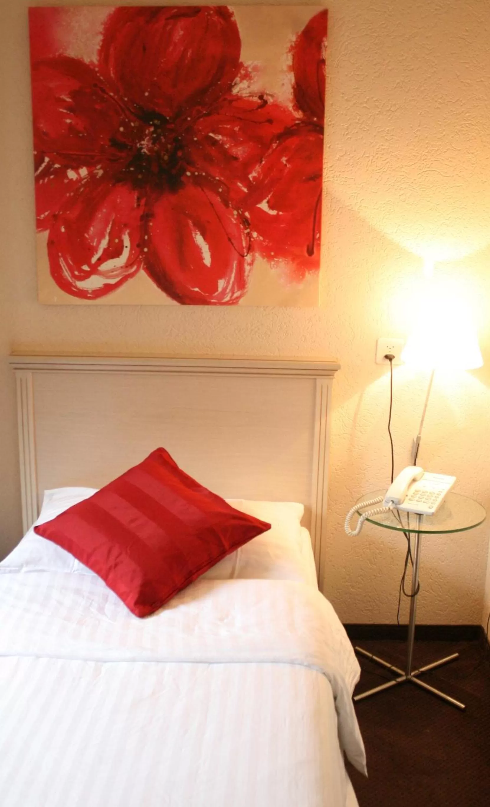 Bed in Hotel Neufeld