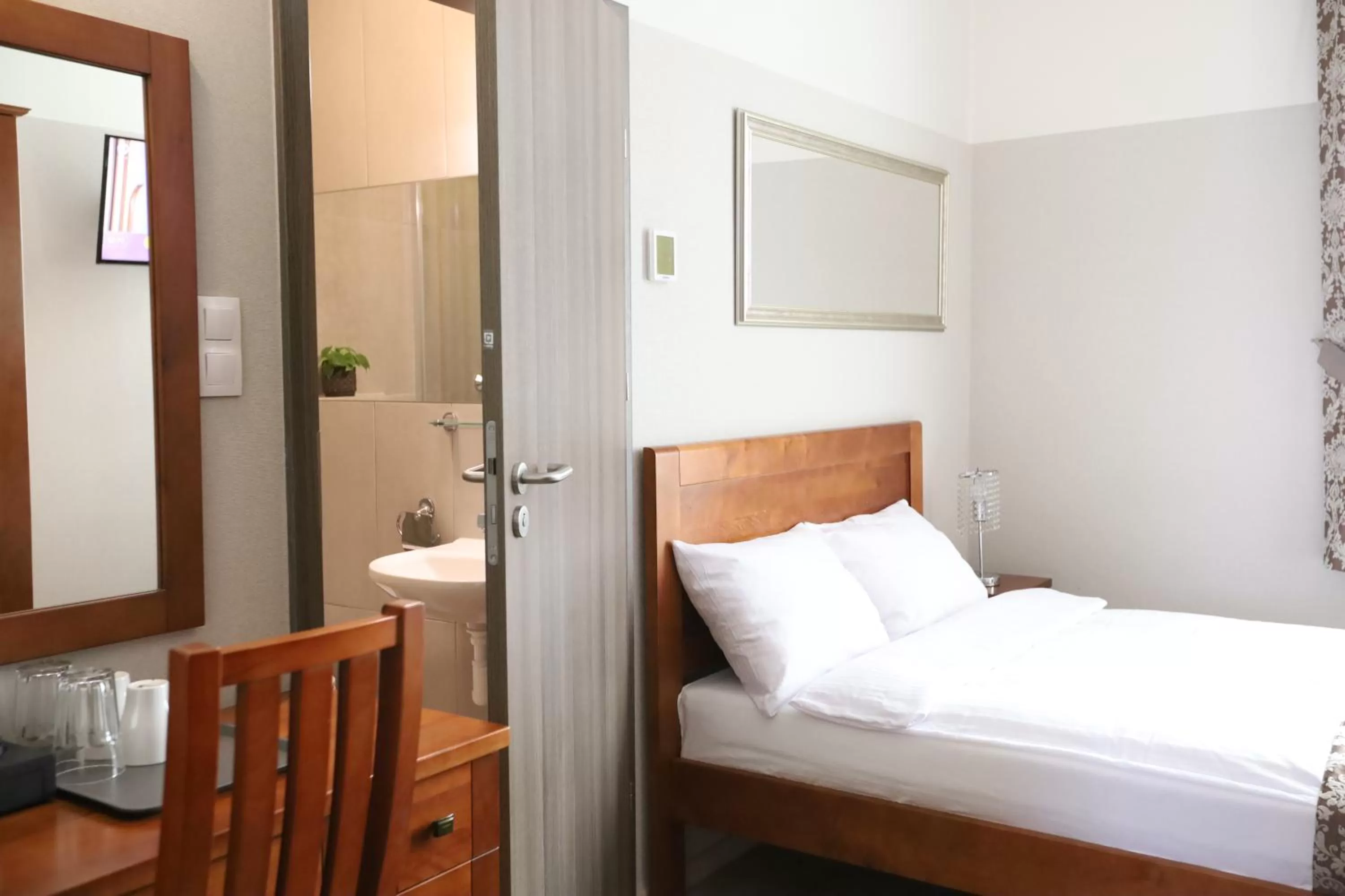 Bed in DReAM Garden Palace