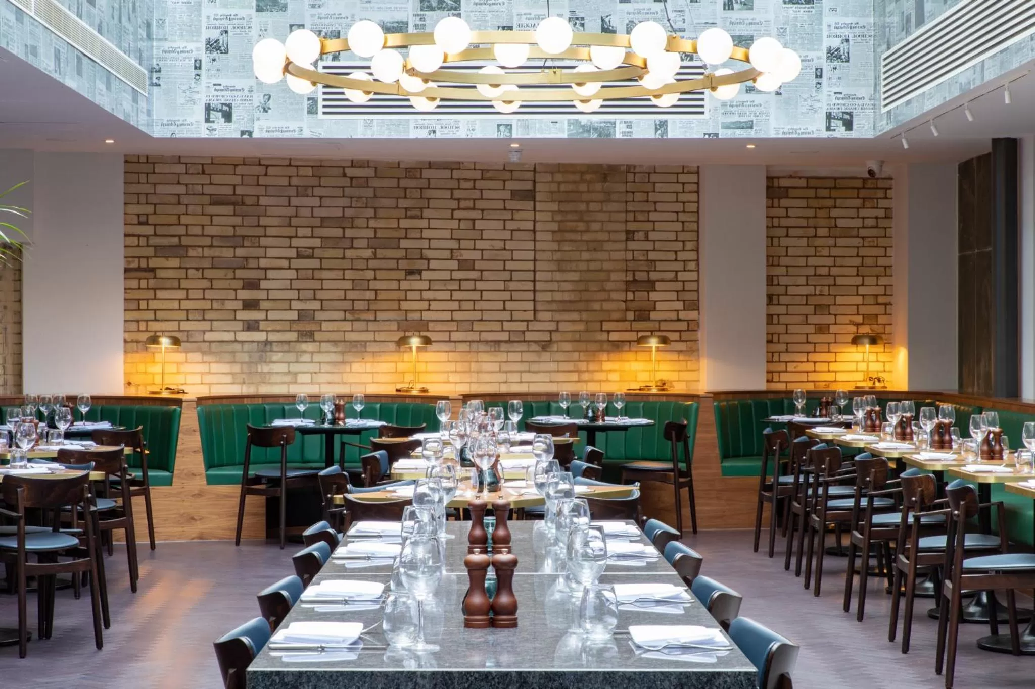 Restaurant/places to eat in Telegraph Hotel - Coventry