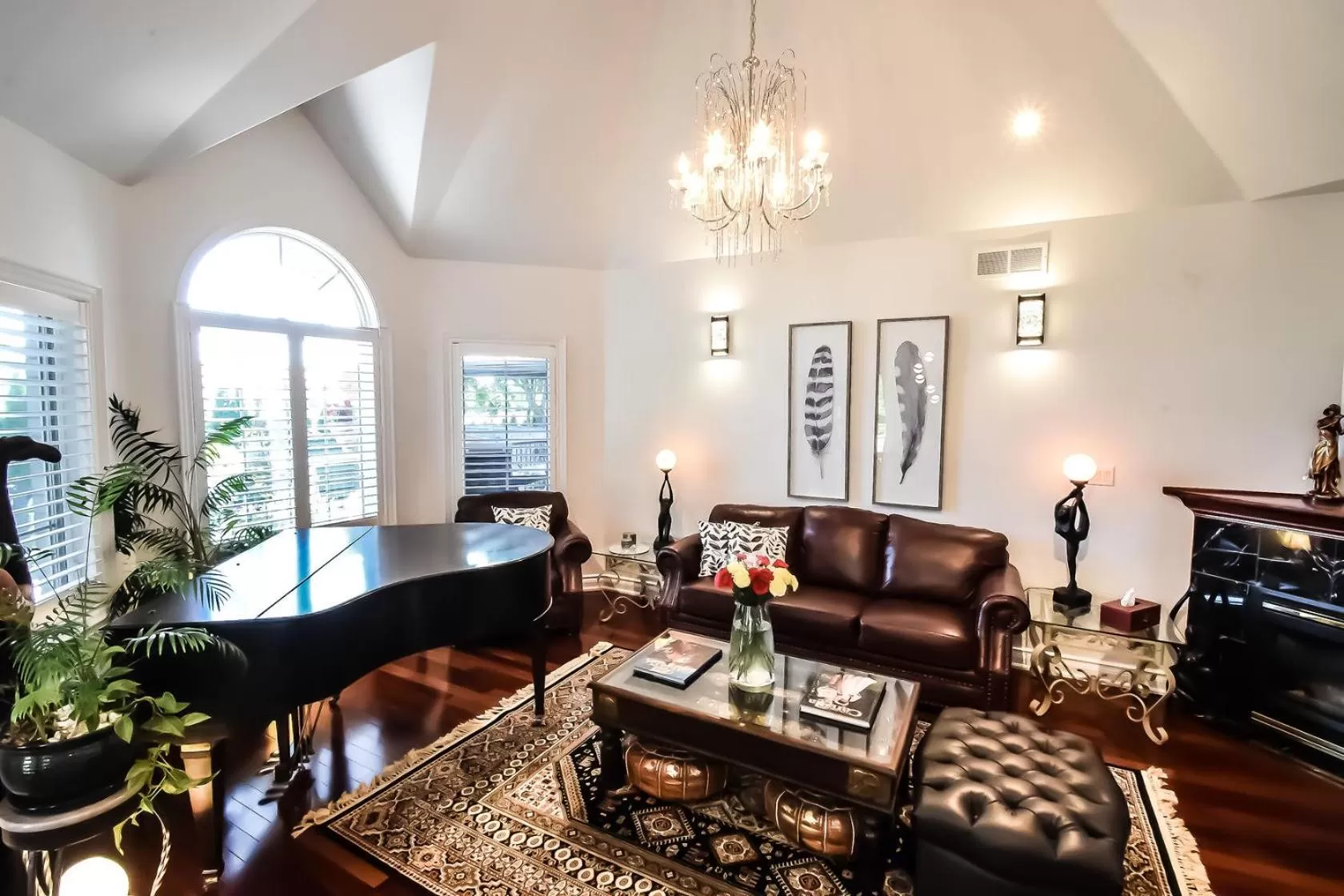 Seating Area in Graystone Bed & Breakfast