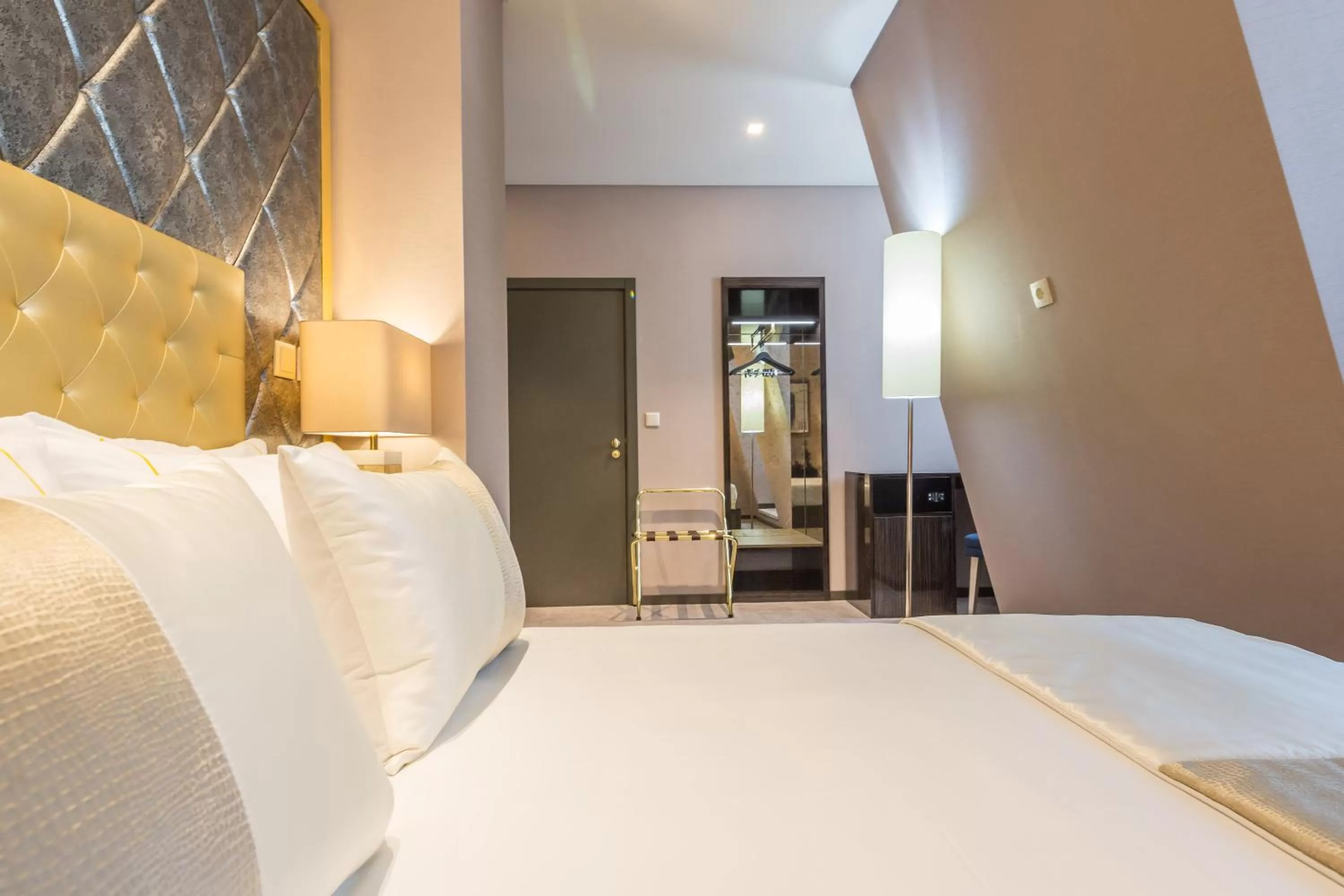 Bedroom, Bed in Hotel MeraPrime Gold Lisboa