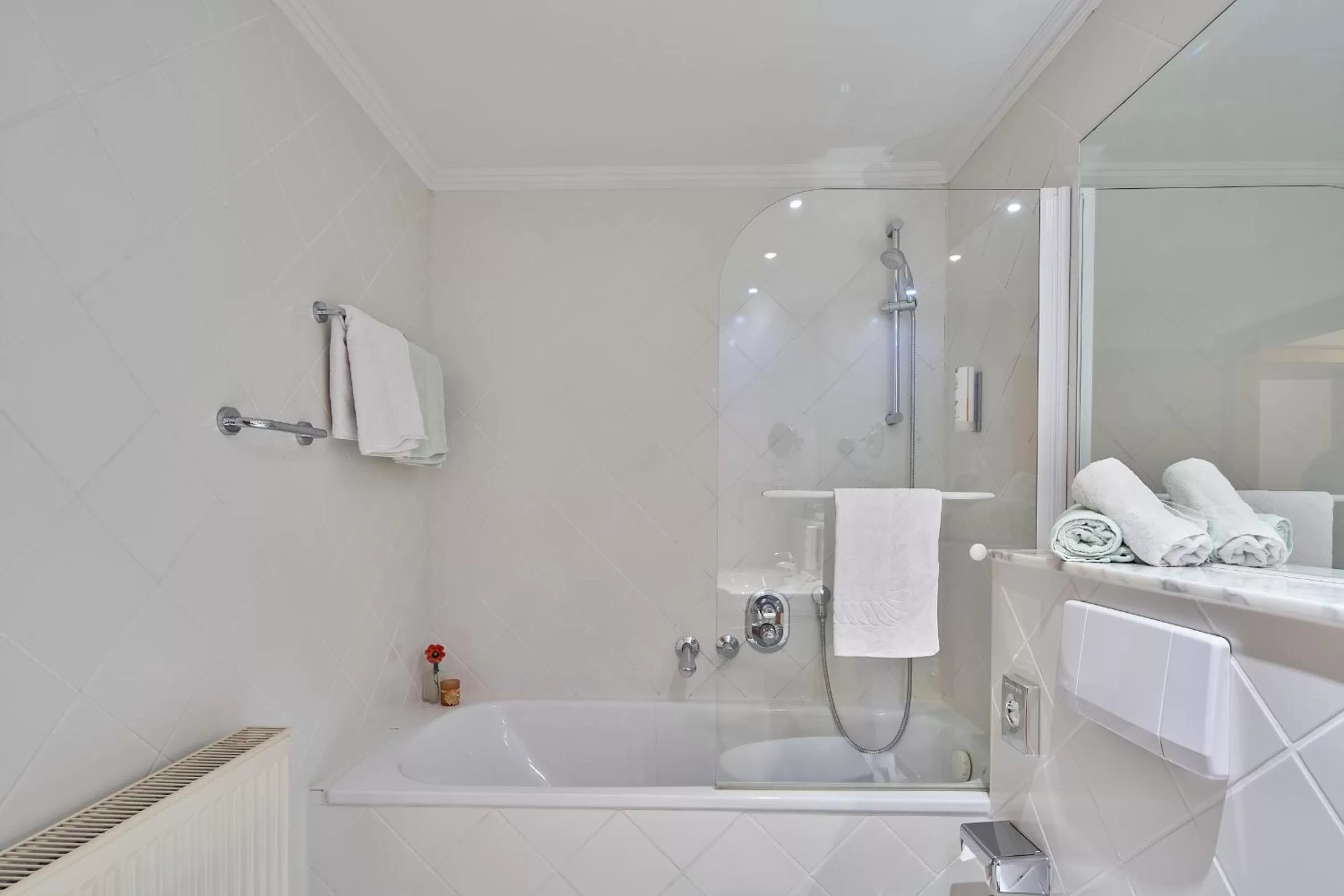 Bathroom in Hotel St. Georg Garni