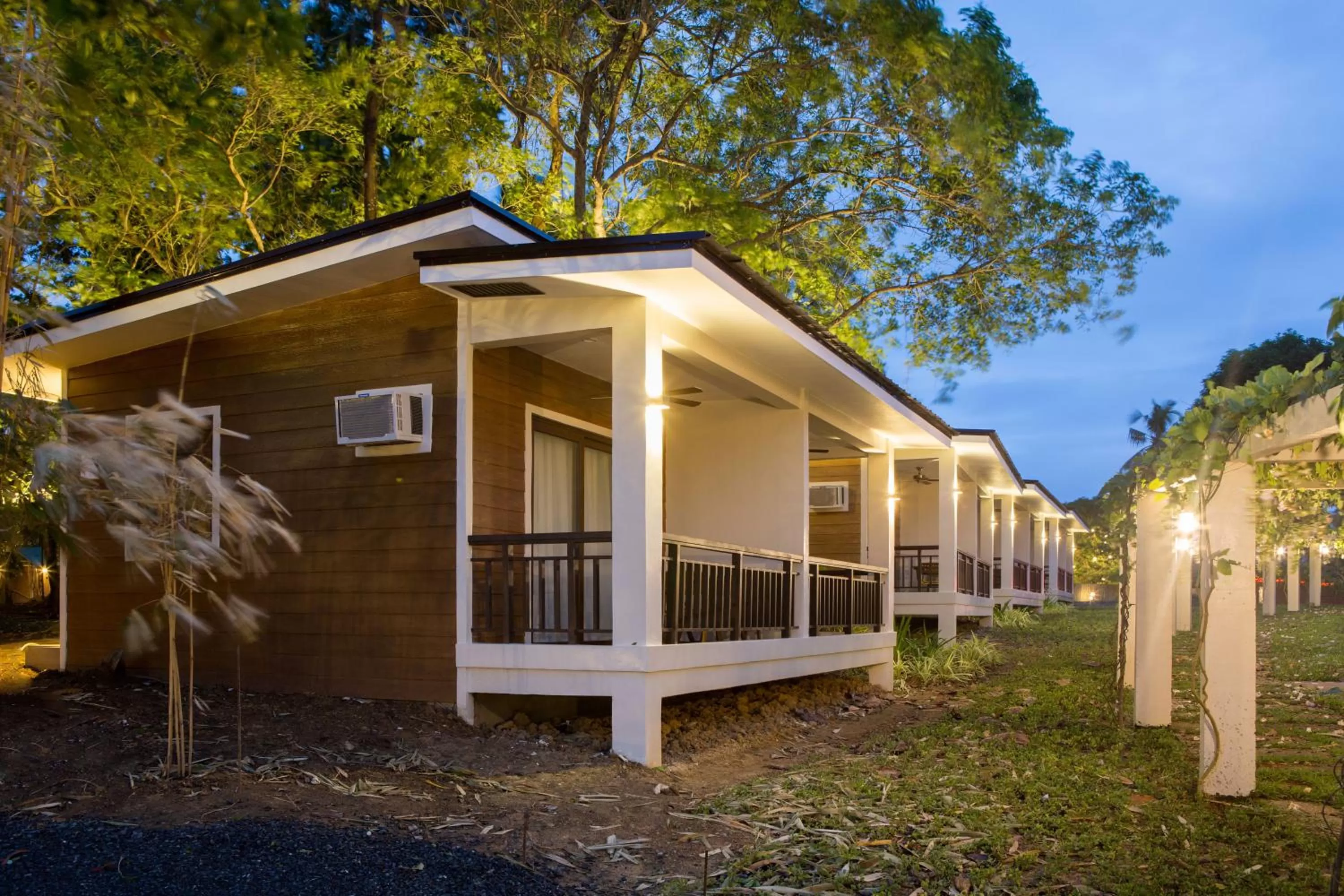 Facade/entrance in Solina Beach & Nature Resort