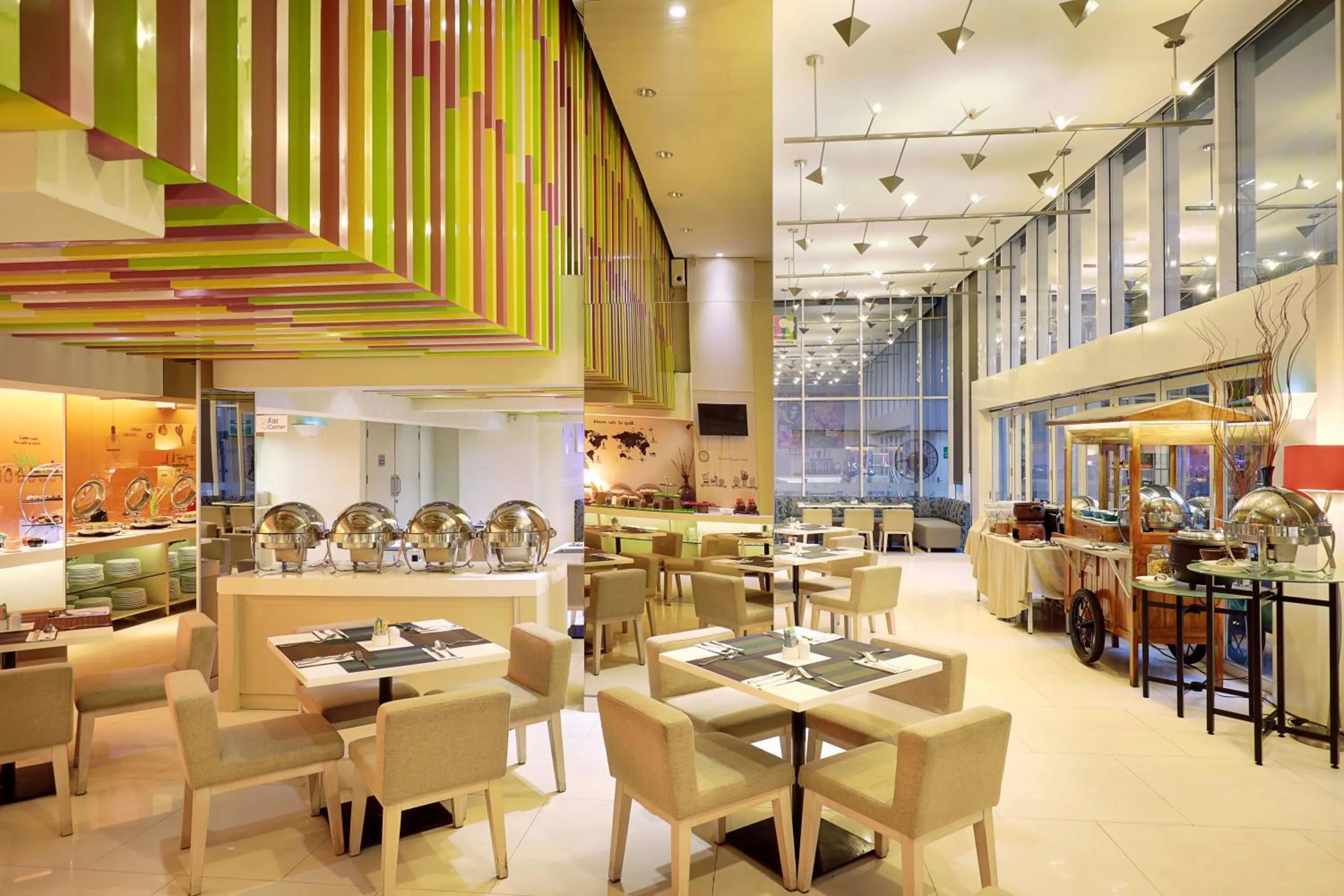 Restaurant/places to eat in ibis Styles Jakarta Gajah Mada