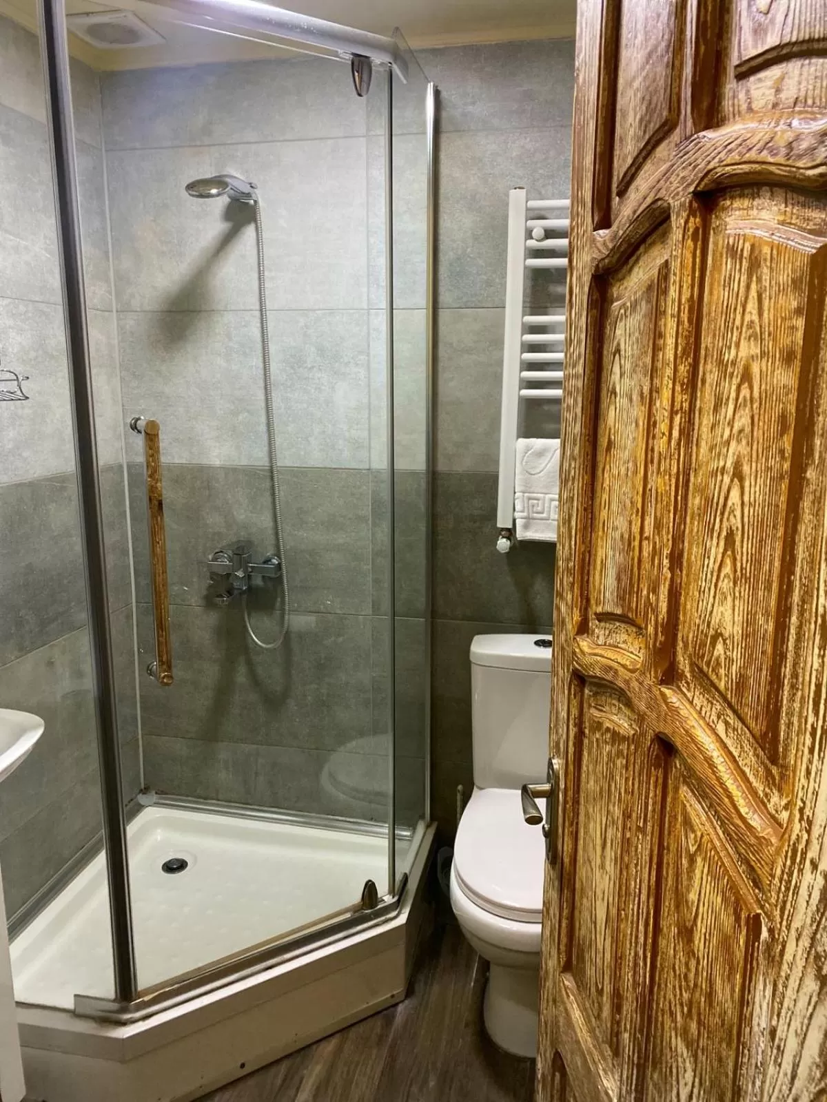 Shower in Epic Meidan Hotel