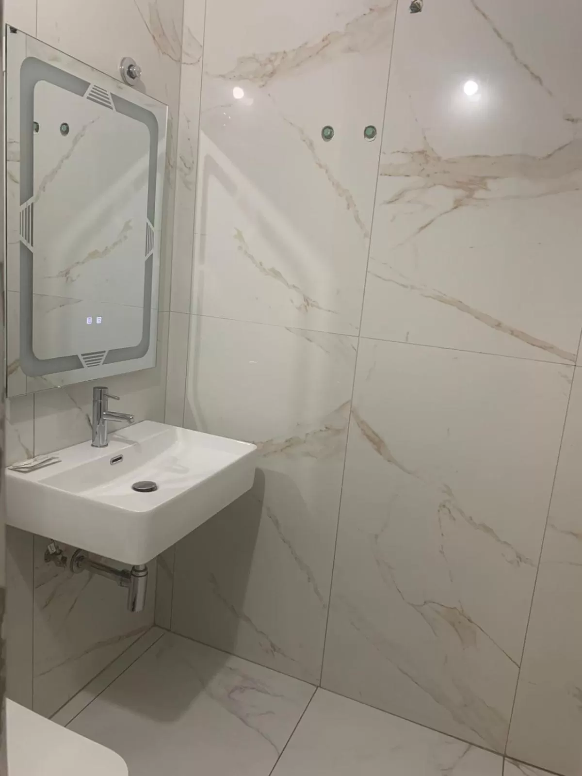 Bathroom in Hotel Kaloshi