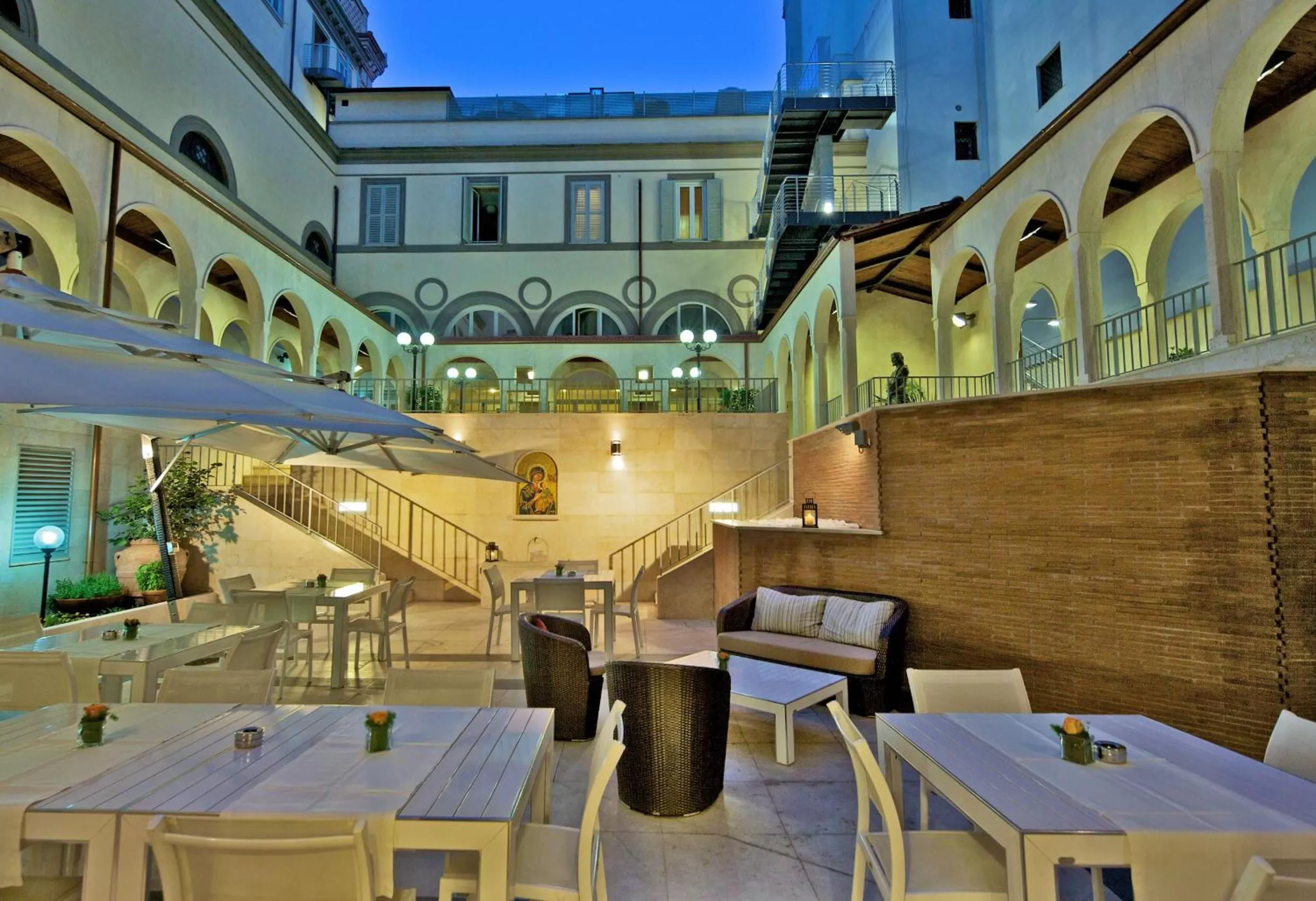 Restaurant/places to eat in Domus Australia