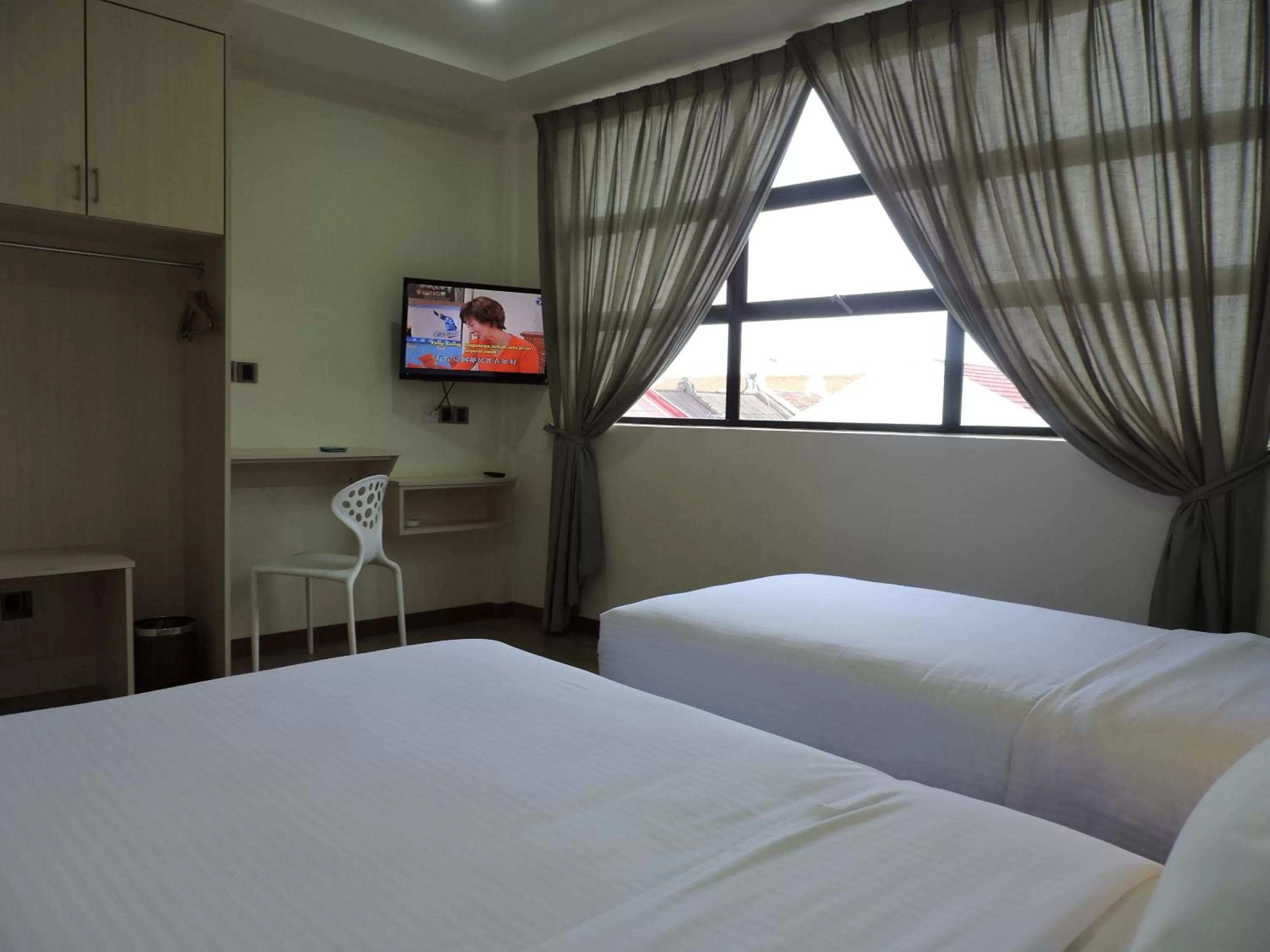 Bedroom, Bed in Merlin Hotel George Town Penang