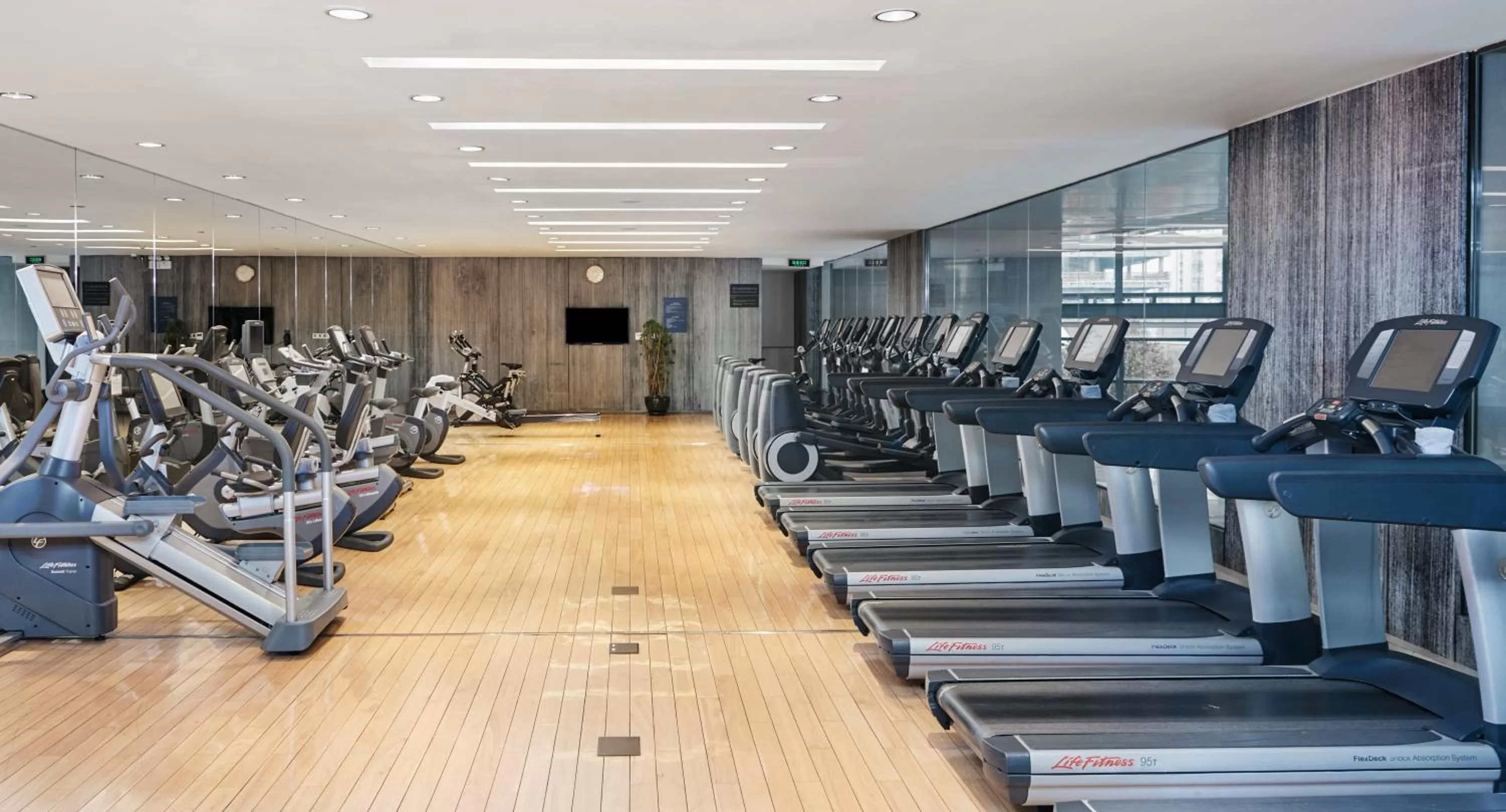 Spa and wellness centre/facilities in InterContinental Shanghai Jing' An by IHG