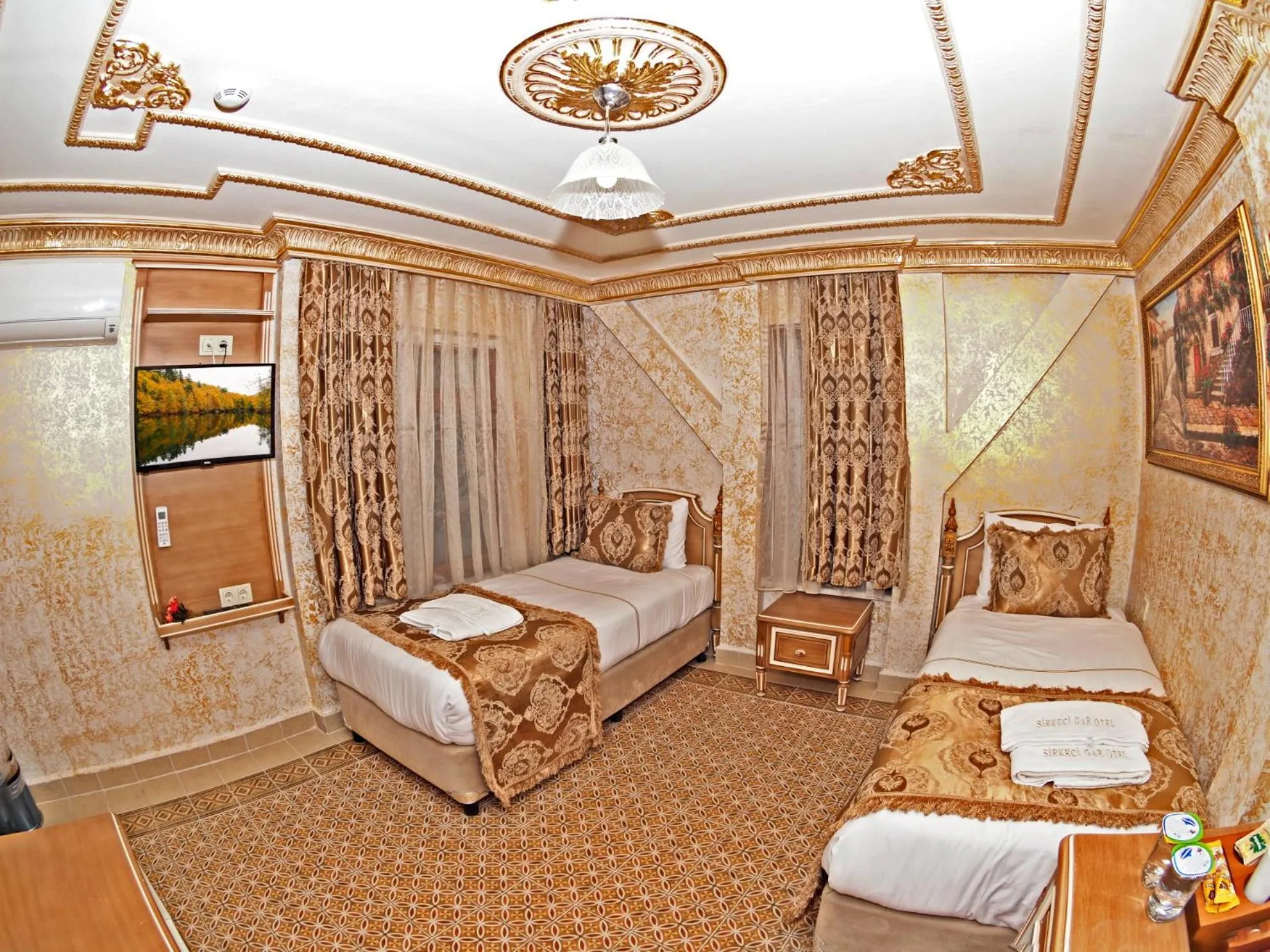 Bedroom, Bed in Glamour Classic Hotel Istanbul Sirkeci
