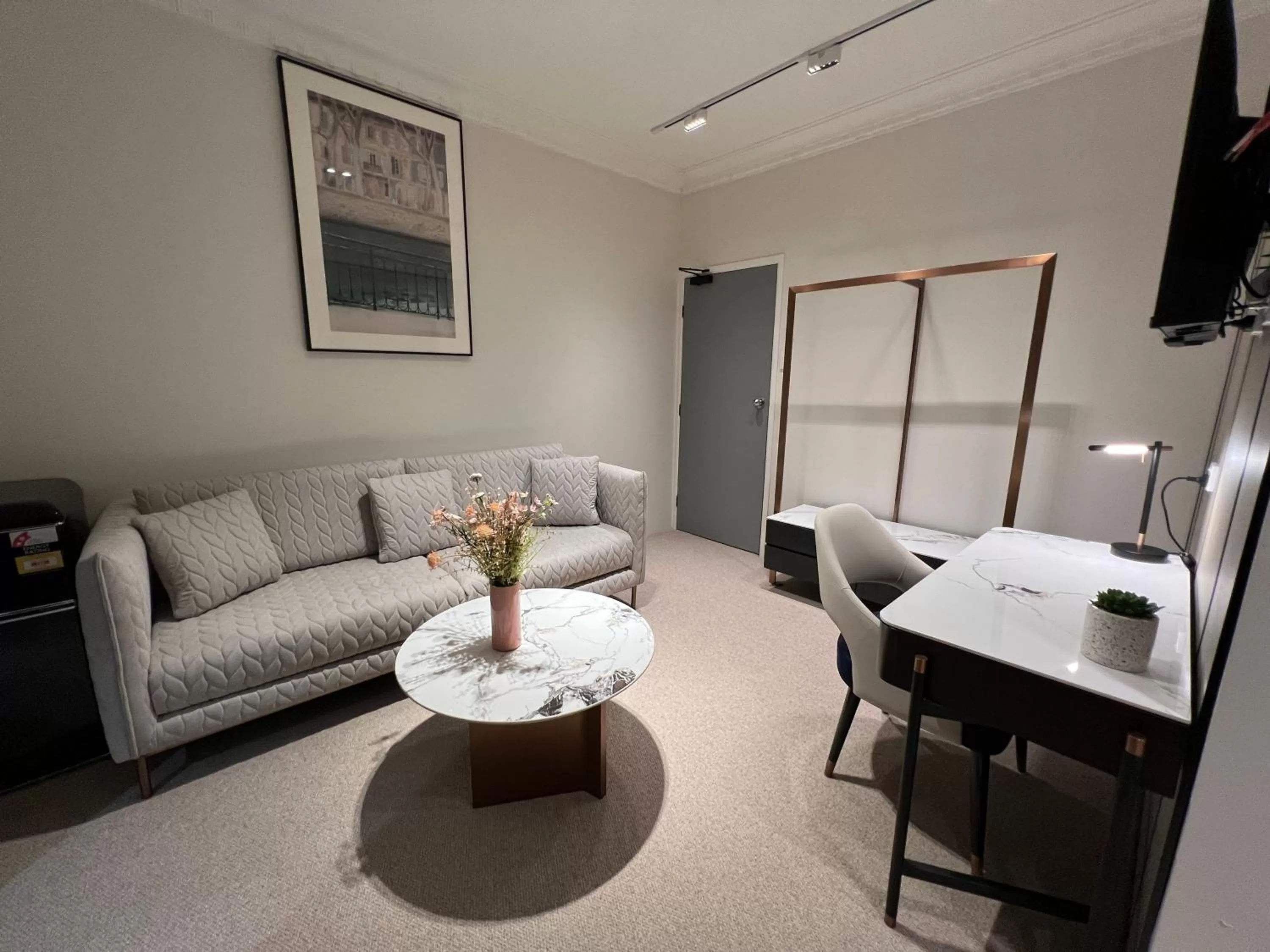 Living room in Lismore City Motor Inn