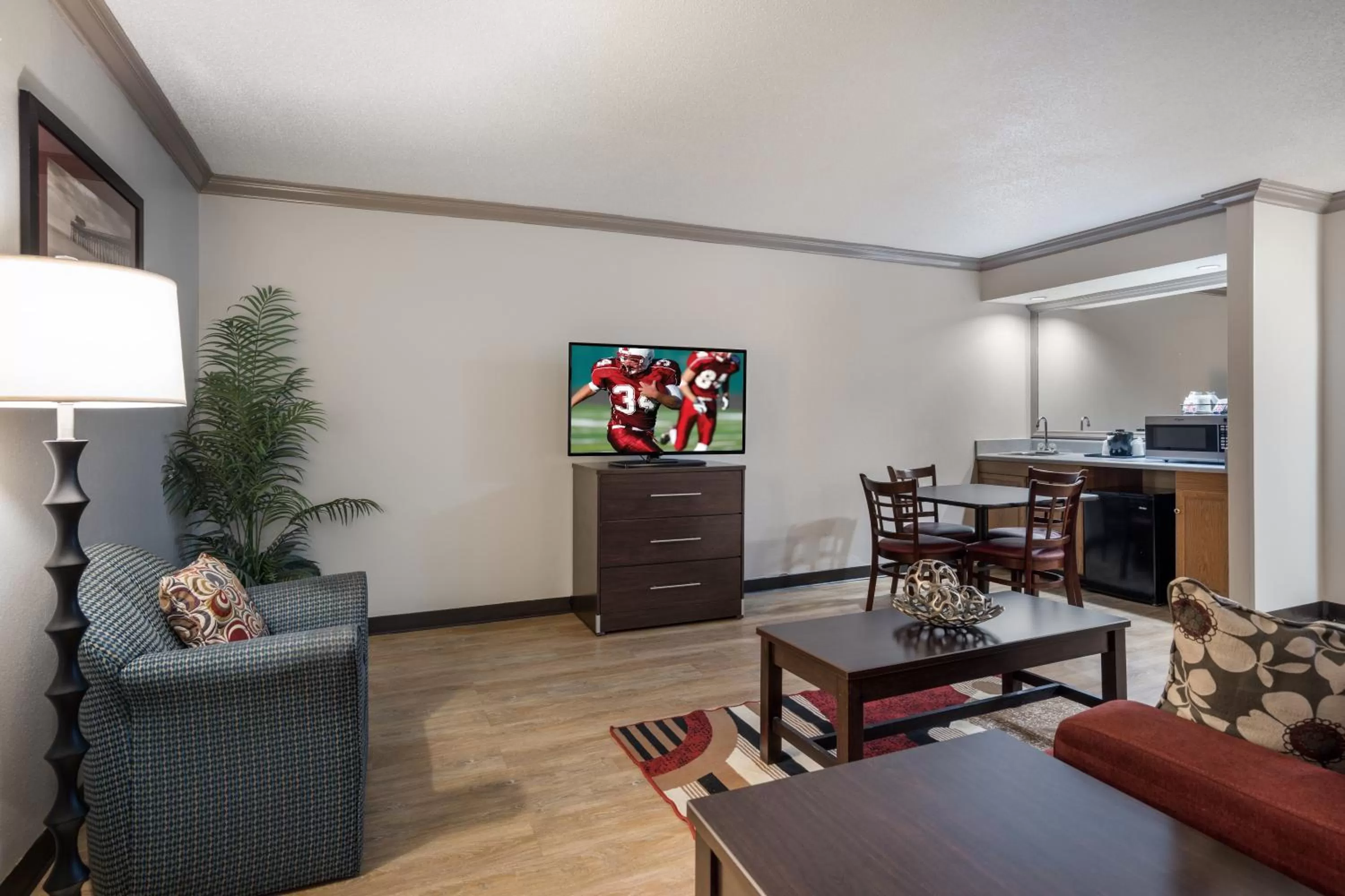 Photo of the whole room in Red Roof Inn & Suites Jacksonville, NC