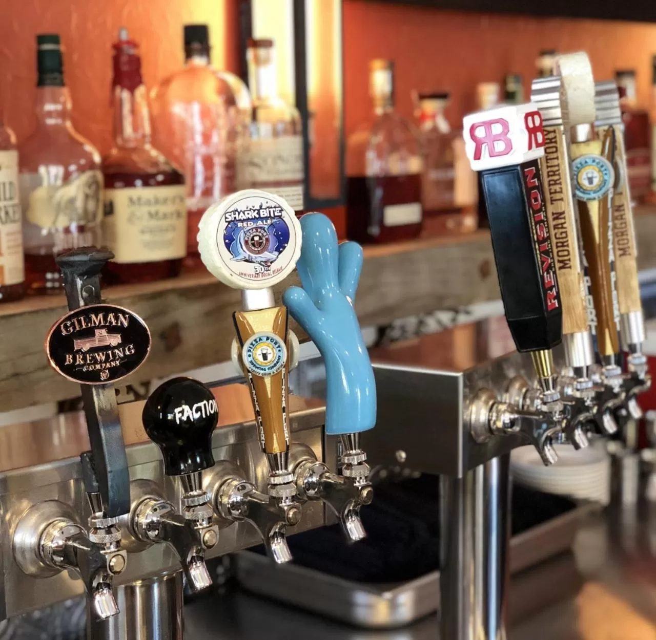 Lounge or bar in The Groveland Hotel