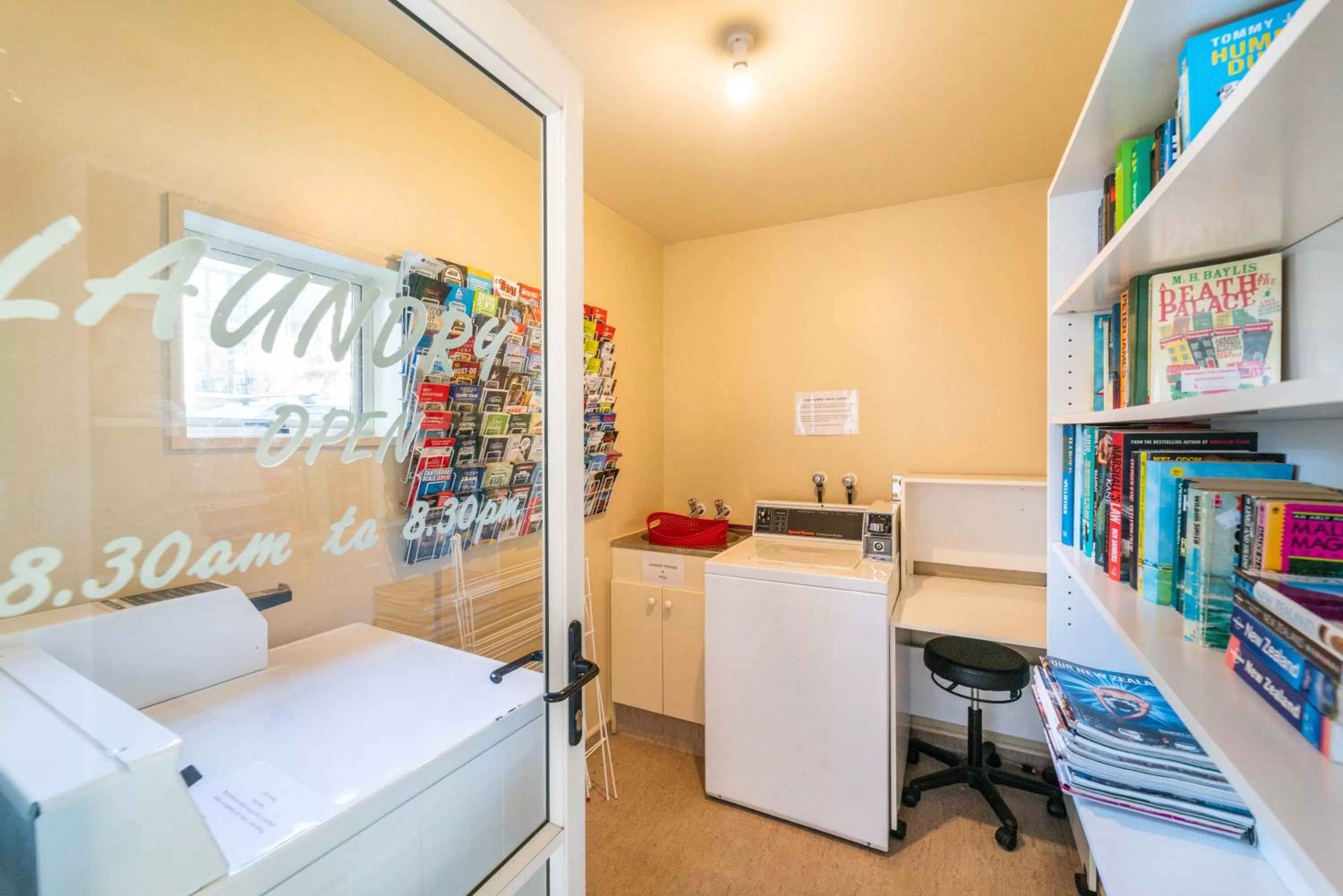 Bed in City Centre Motel