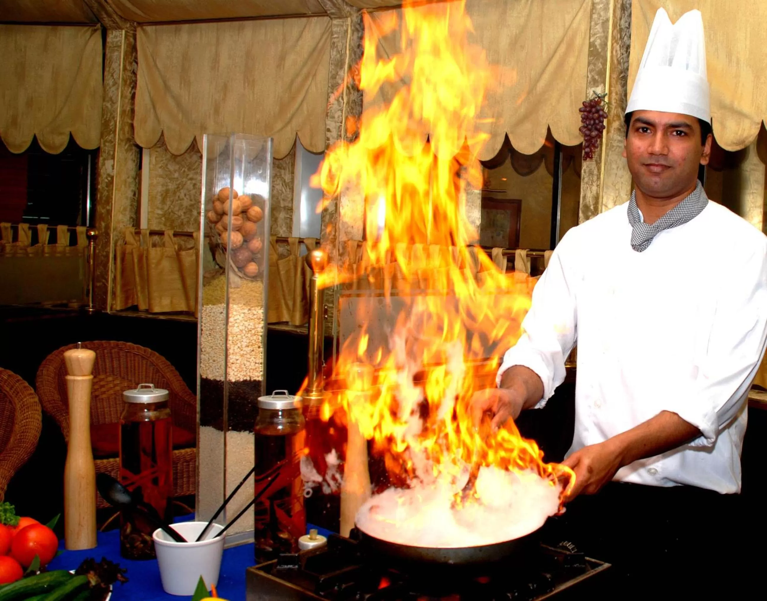 Restaurant/places to eat in Marco Polo Hotel