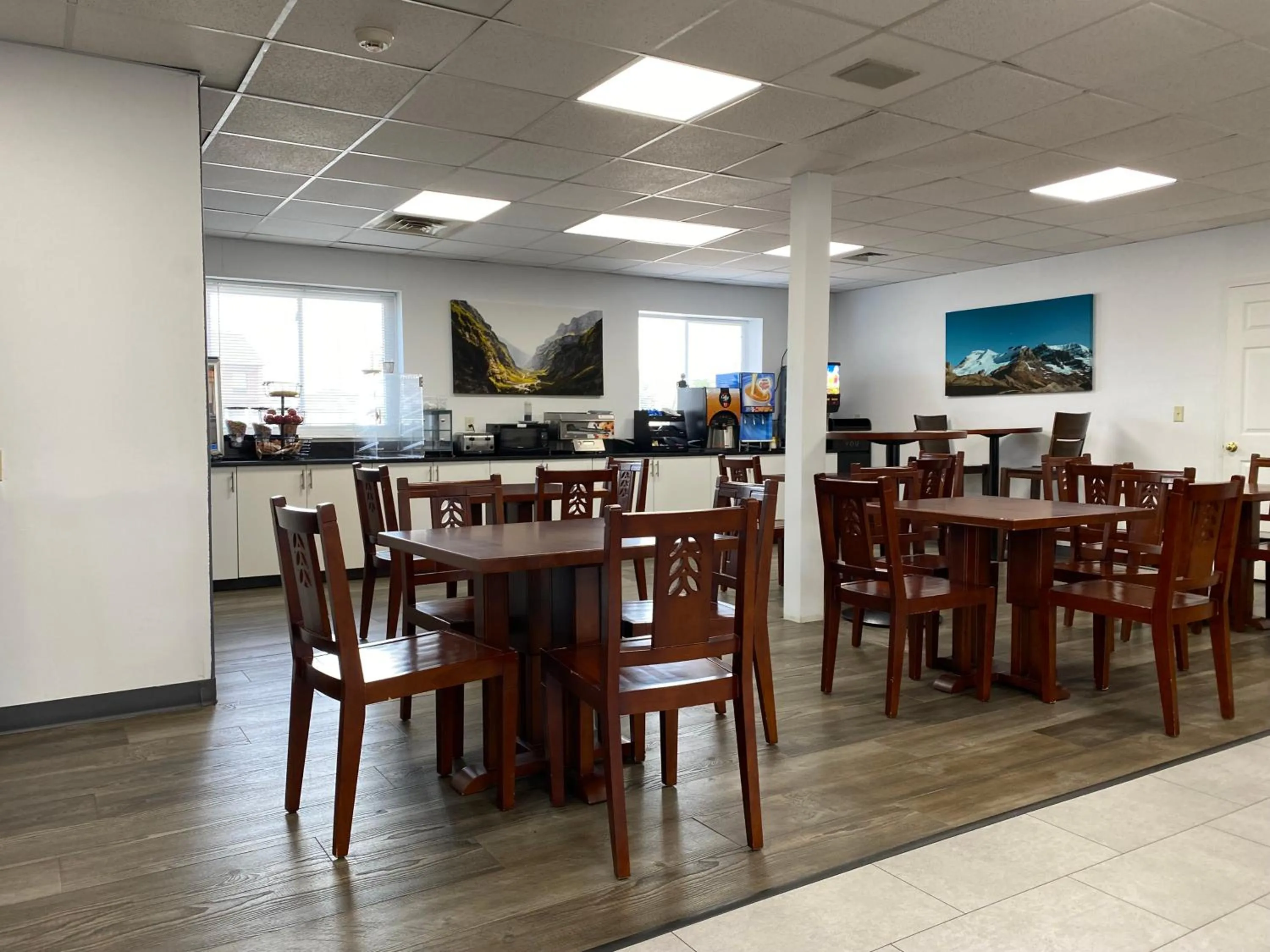 Breakfast in Cedar Cove