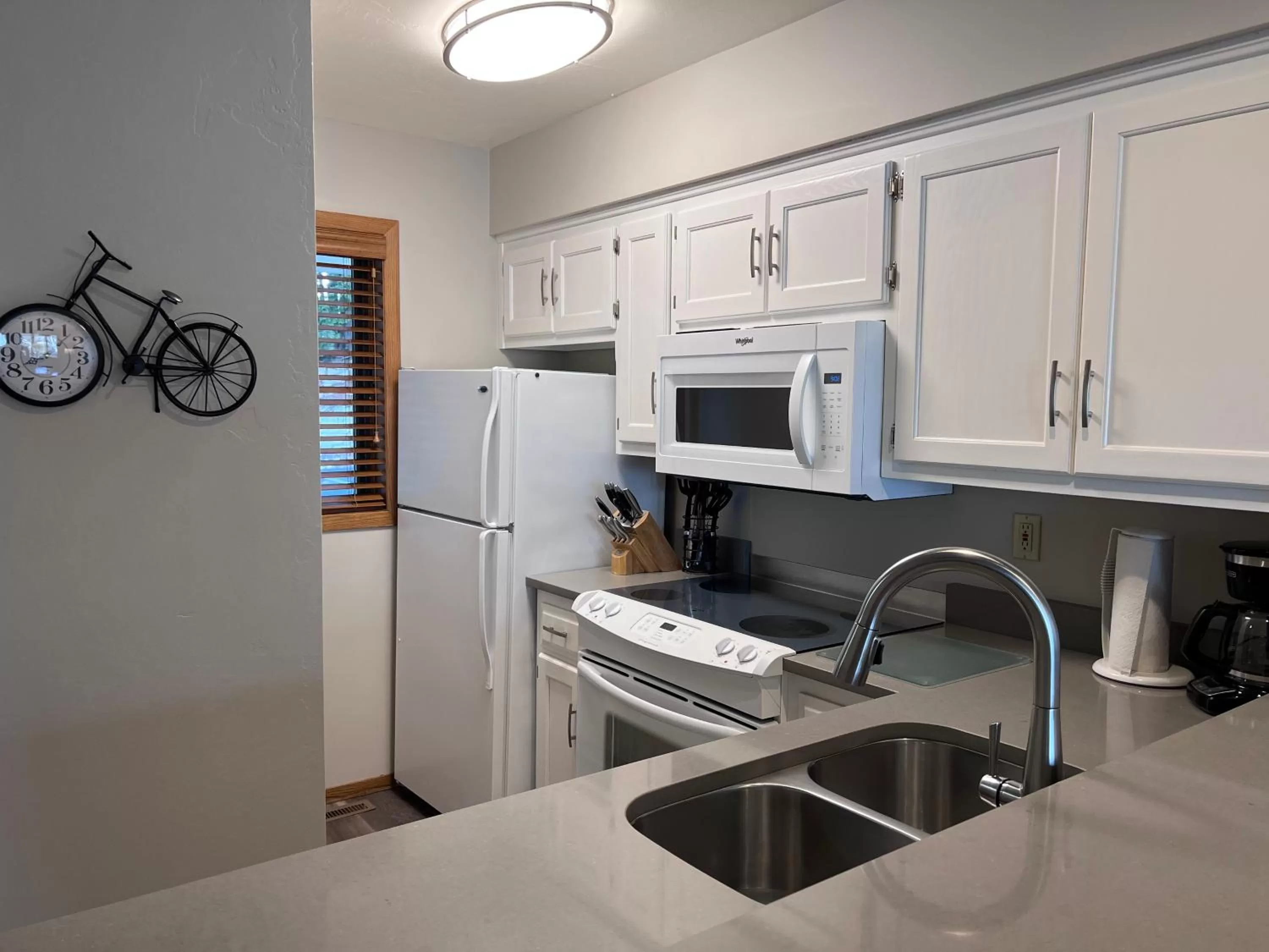 kitchen in Homestead Suites - Fish Creek